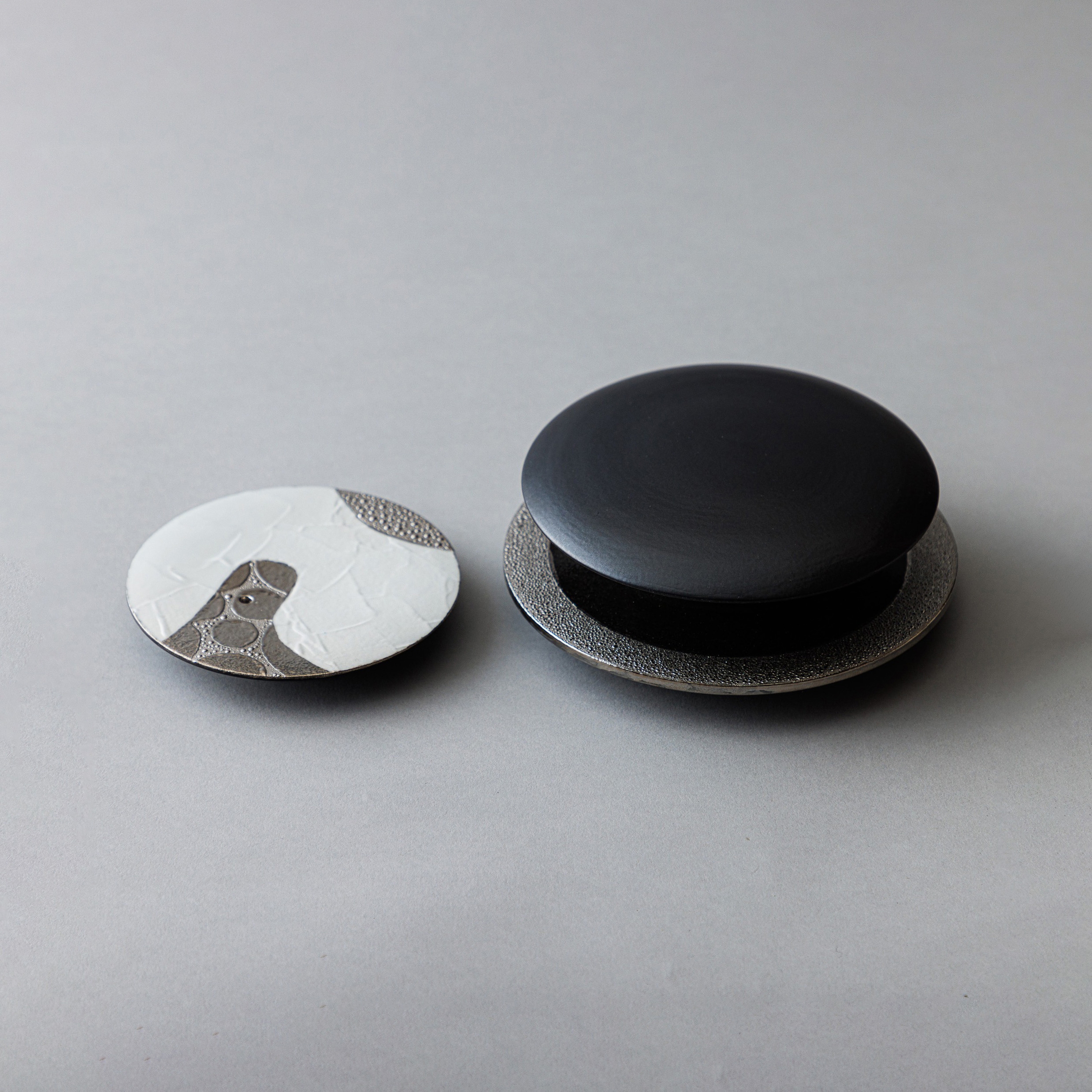 Display product Tohgoro Ceramics_Koujitsu Aroma holder from manufacturer Hiyoshiya