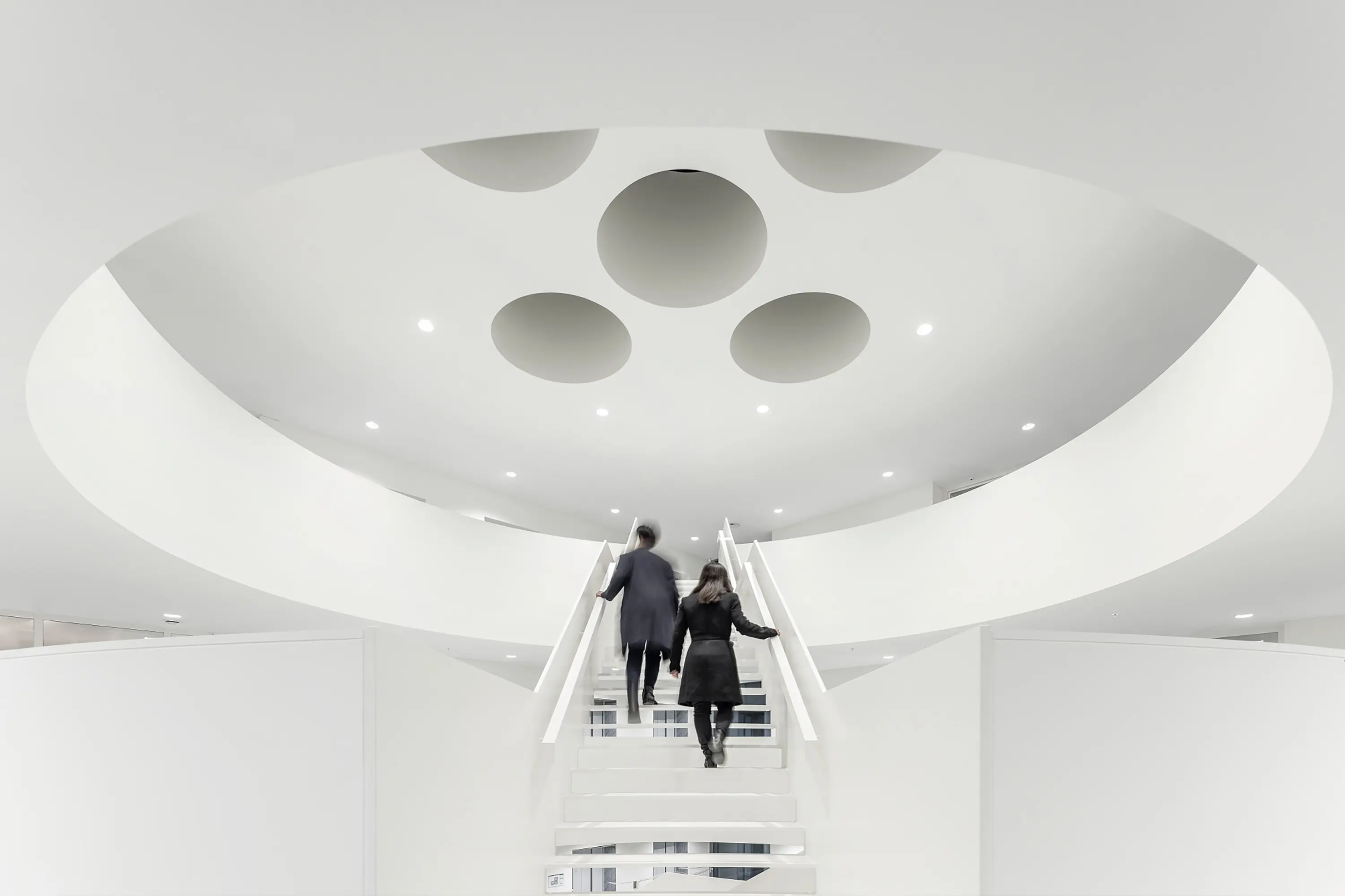 gallery-slide-0