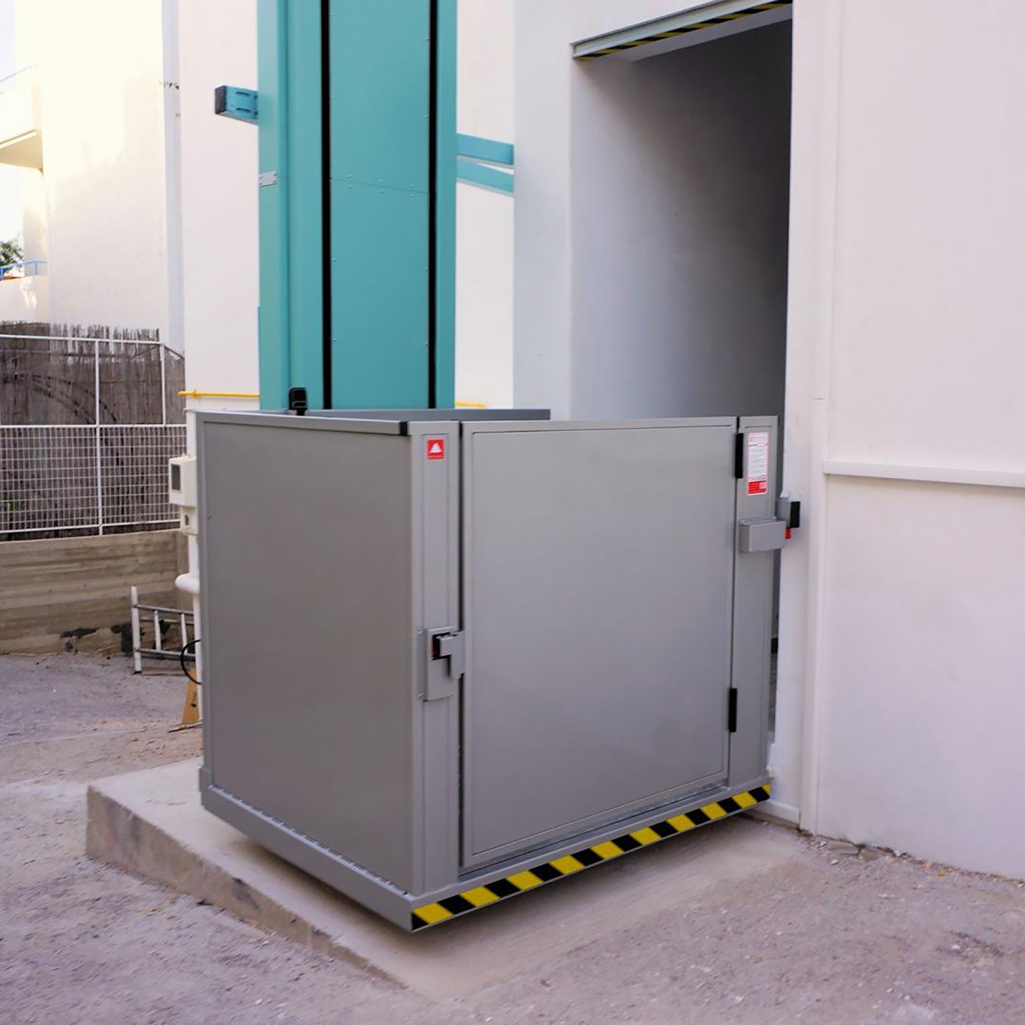 Afficher le produit Accessibility | Système de levage hydraulique freeSTAIR (Vertiplat) du fabricant KLEEMANN