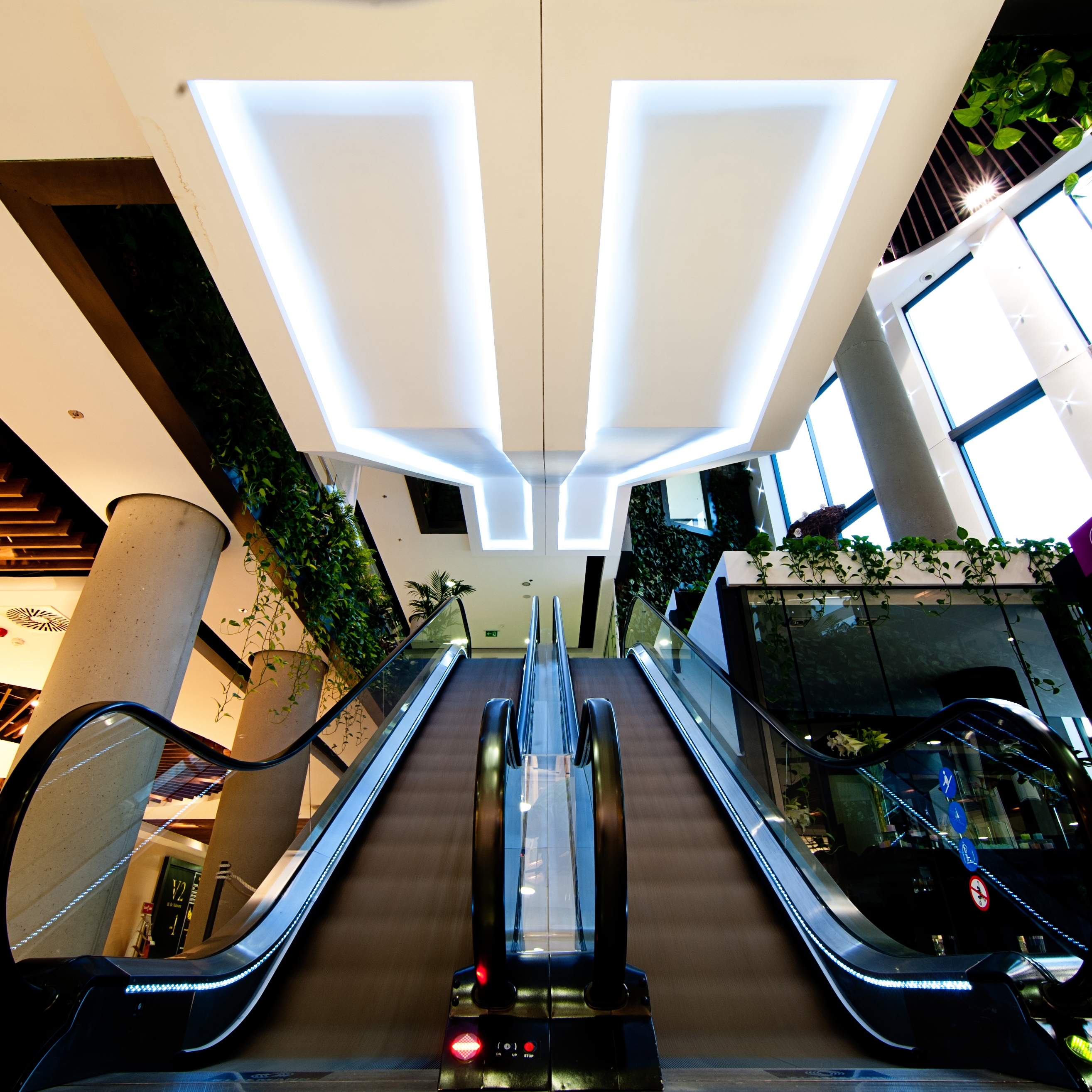 Produkt Escalators & Moving Walks | Fahrsteige des Herstellers KLEEMANN anzeigen