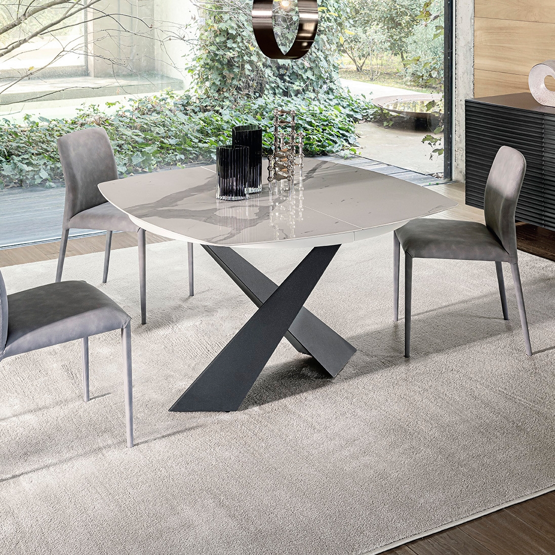 Mostrar el producto Living Square Table del fabricante Riflessi