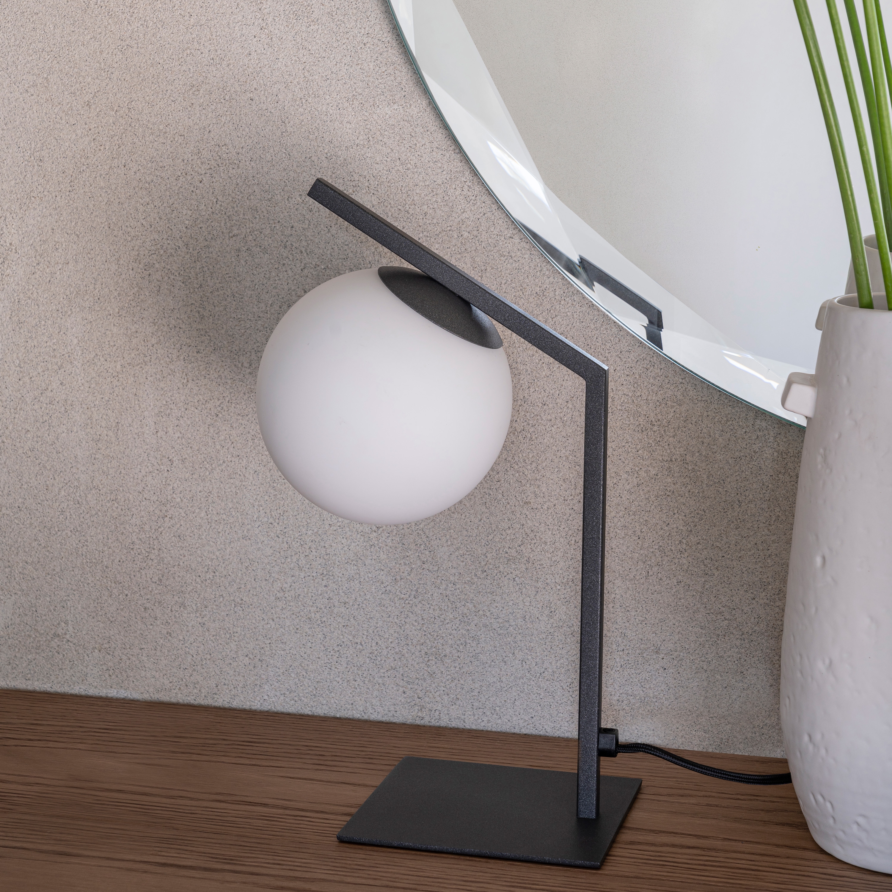 Display product Dodo T Lamp from manufacturer Riflessi