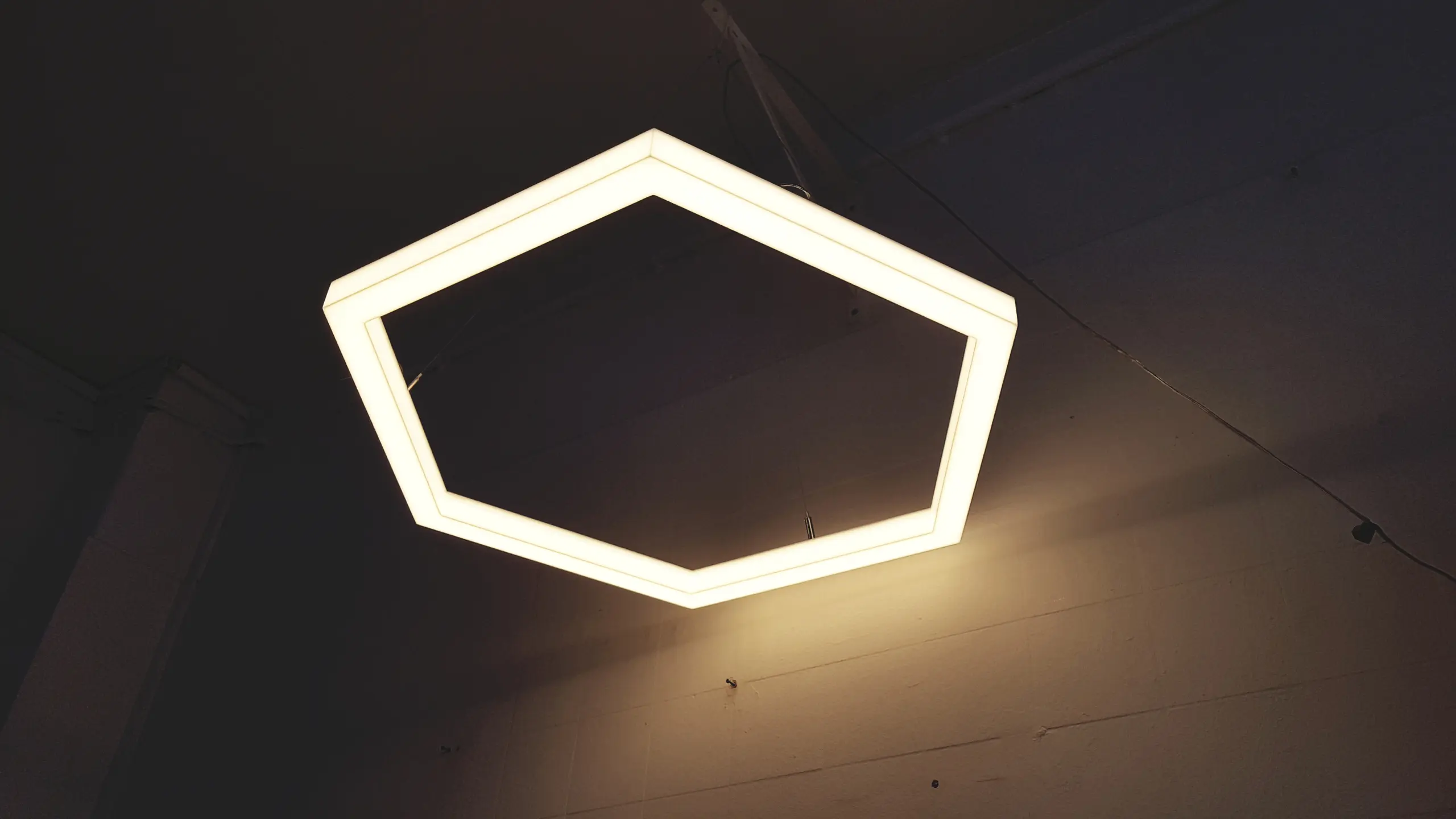 leuchtstoff - LED Hexagon light TheX 500 pendant light