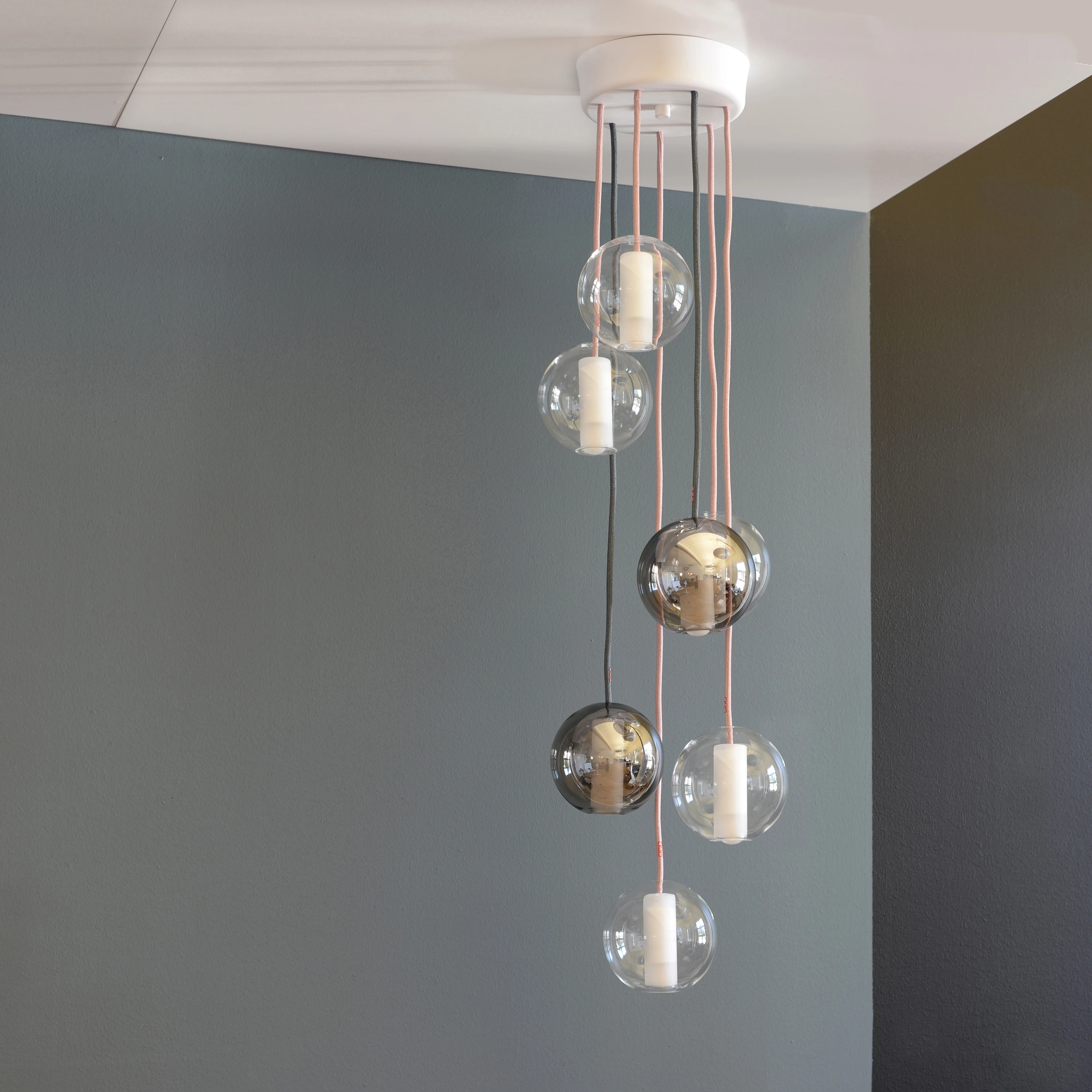 CEILING CUP
