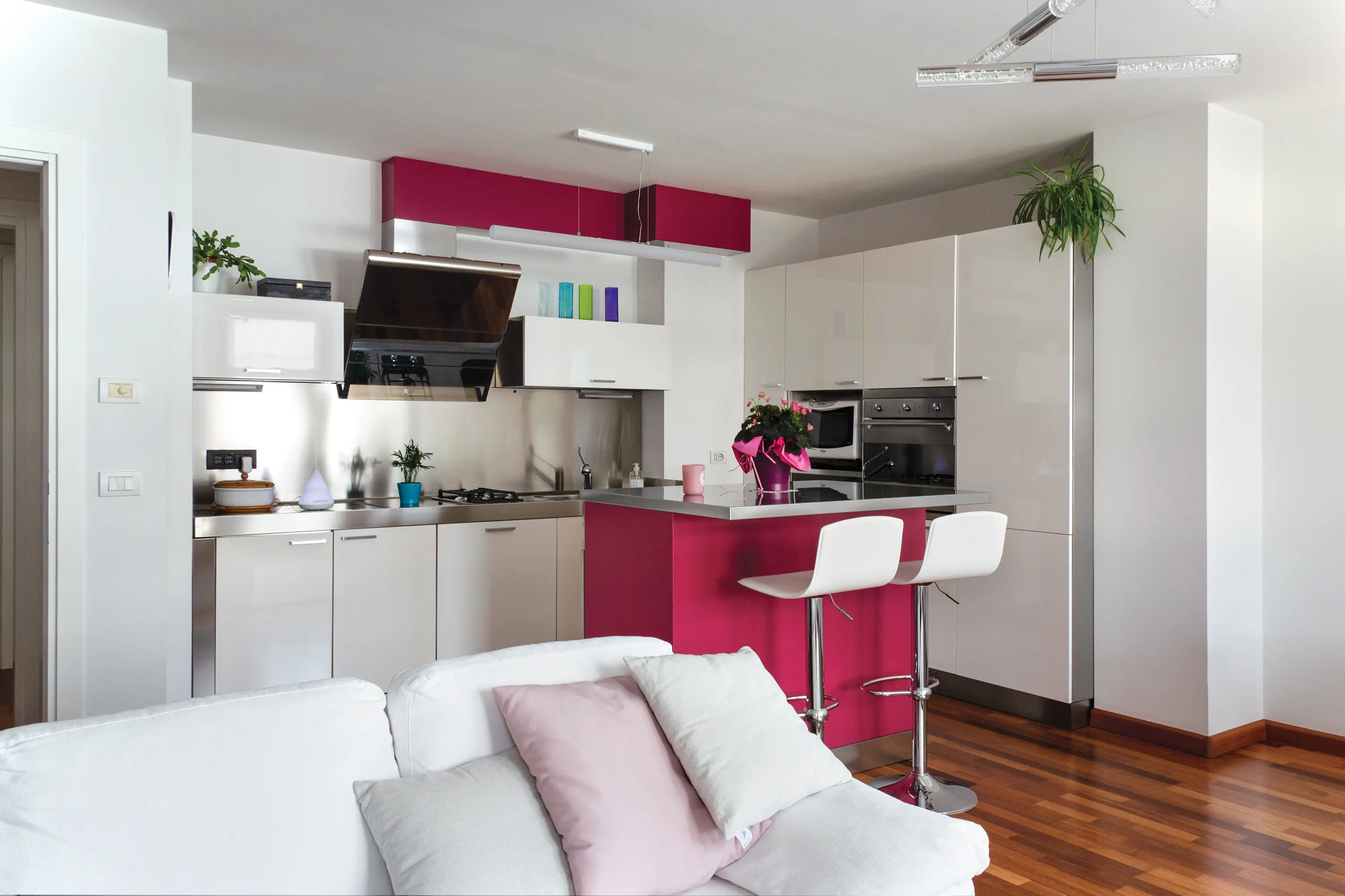 AGMA - Domestic / kitchens and islands | Pantry tall cabinet