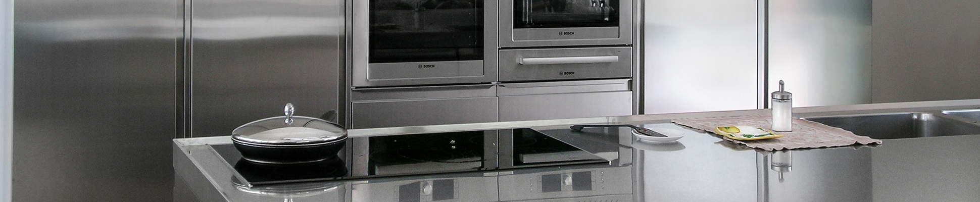 Discover the world of manufacturer AGMA