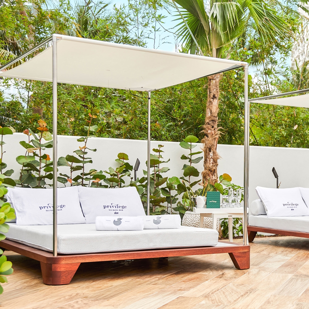 DAYBED
