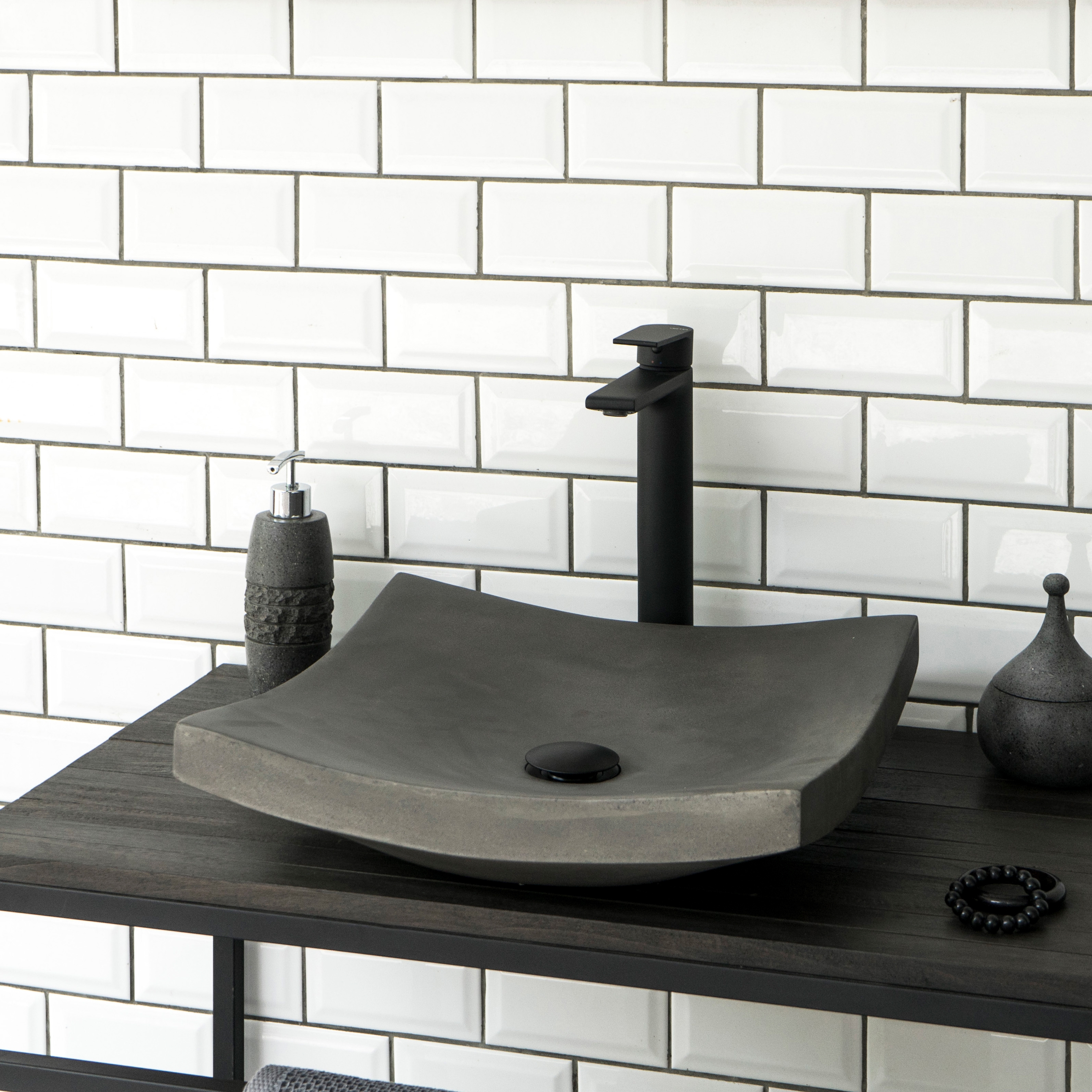 Produkt Genova Dusk Grey Concrete Basin - Sink - Vessel - Washbasin des Herstellers ConSpire anzeigen