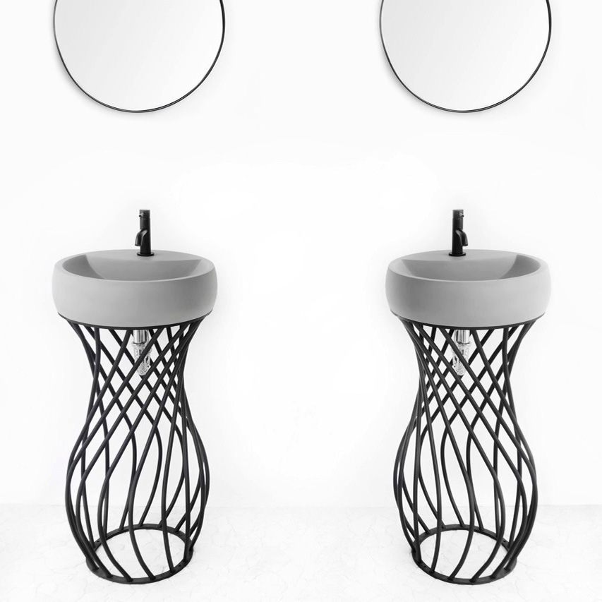 Produkt Twin Light Grey Concrete with black powdercoated frame - Washstand des Herstellers ConSpire anzeigen