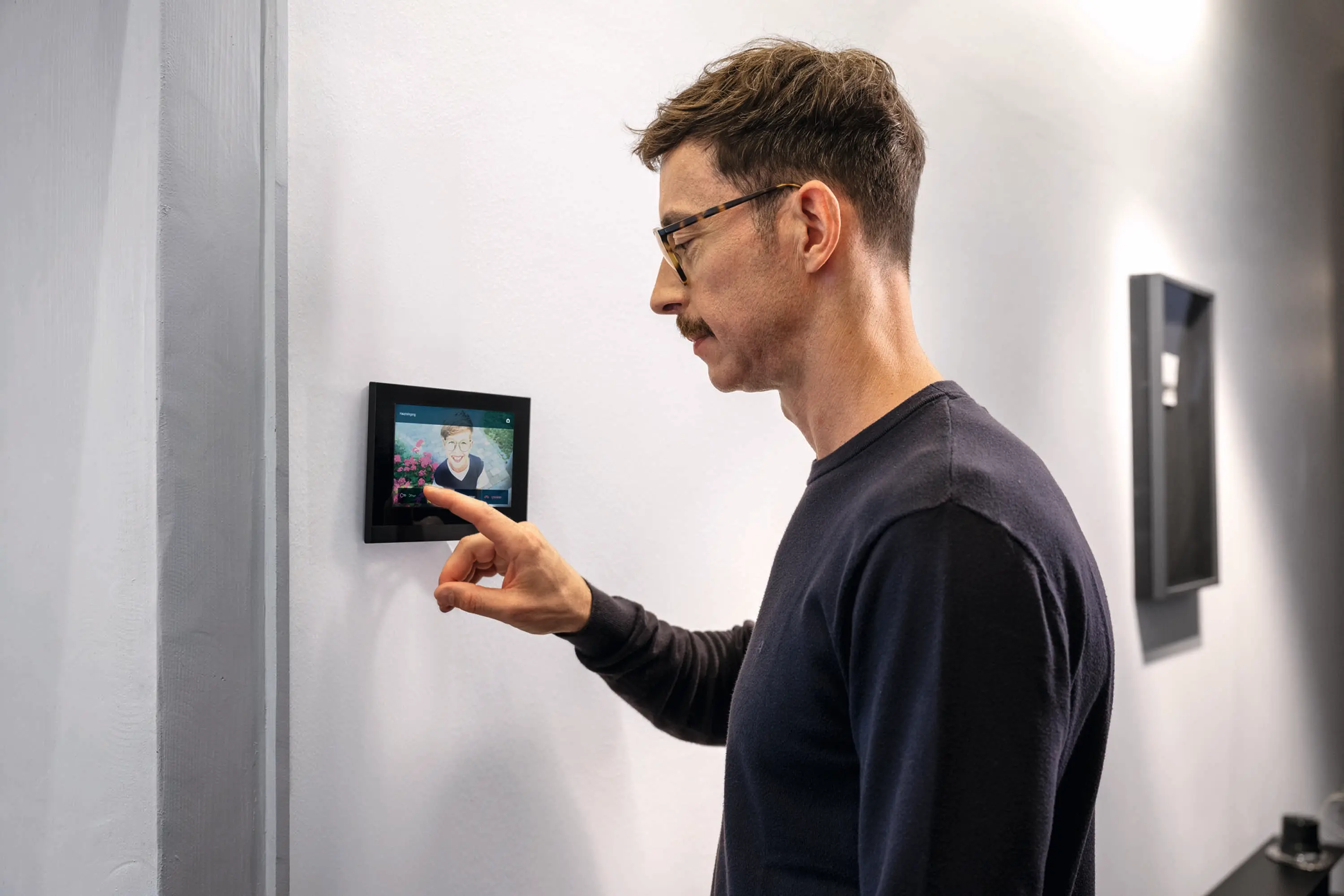 Hager - Innenstation intercom view