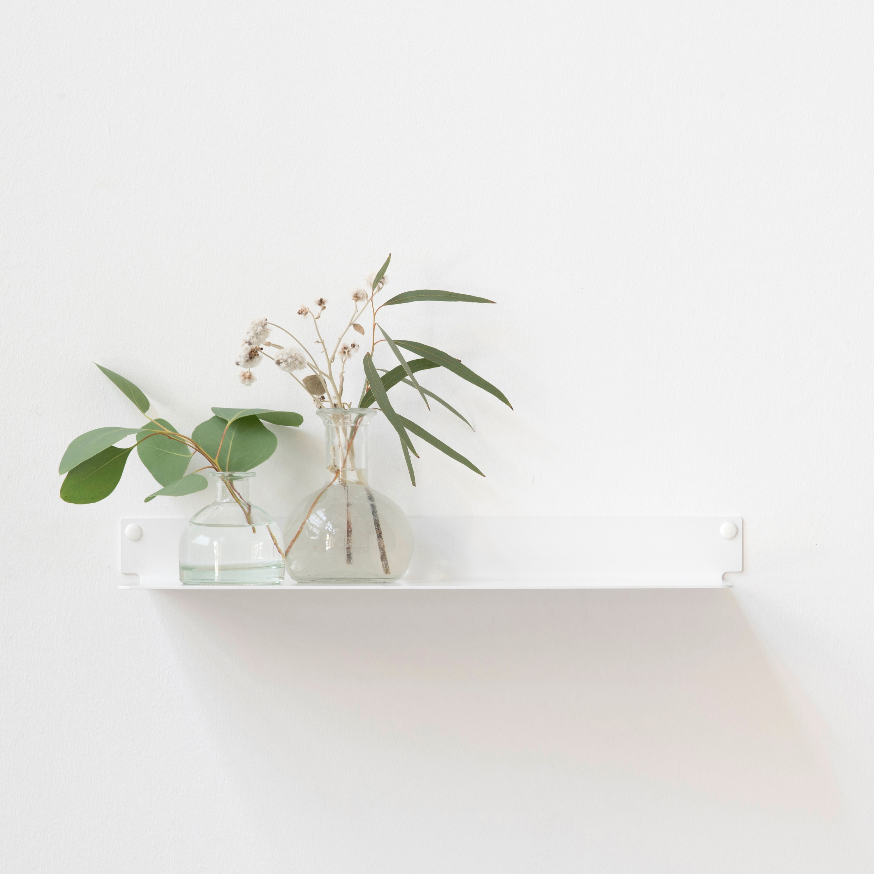 Display product TEEline 45 cm Set of 2 White Aluminium Design Bathroom Wall Shelf from manufacturer Teebooks