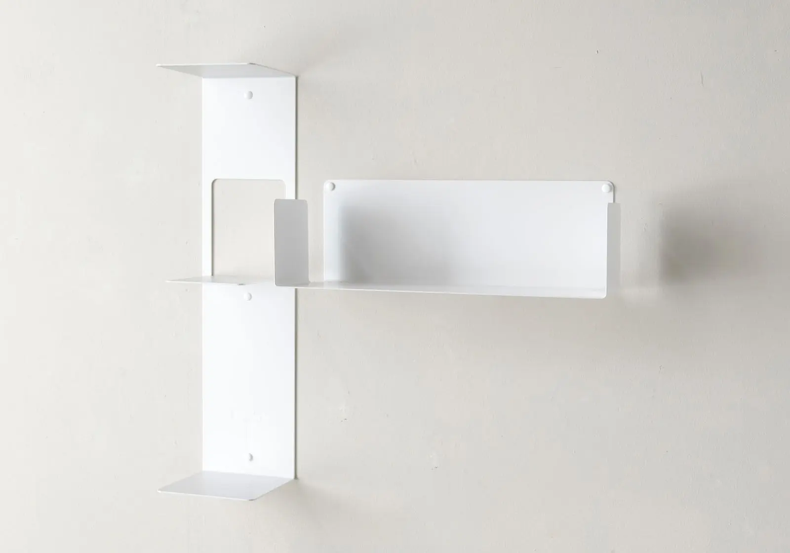 Teebooks - T-right asymmetrical wall bookshelf