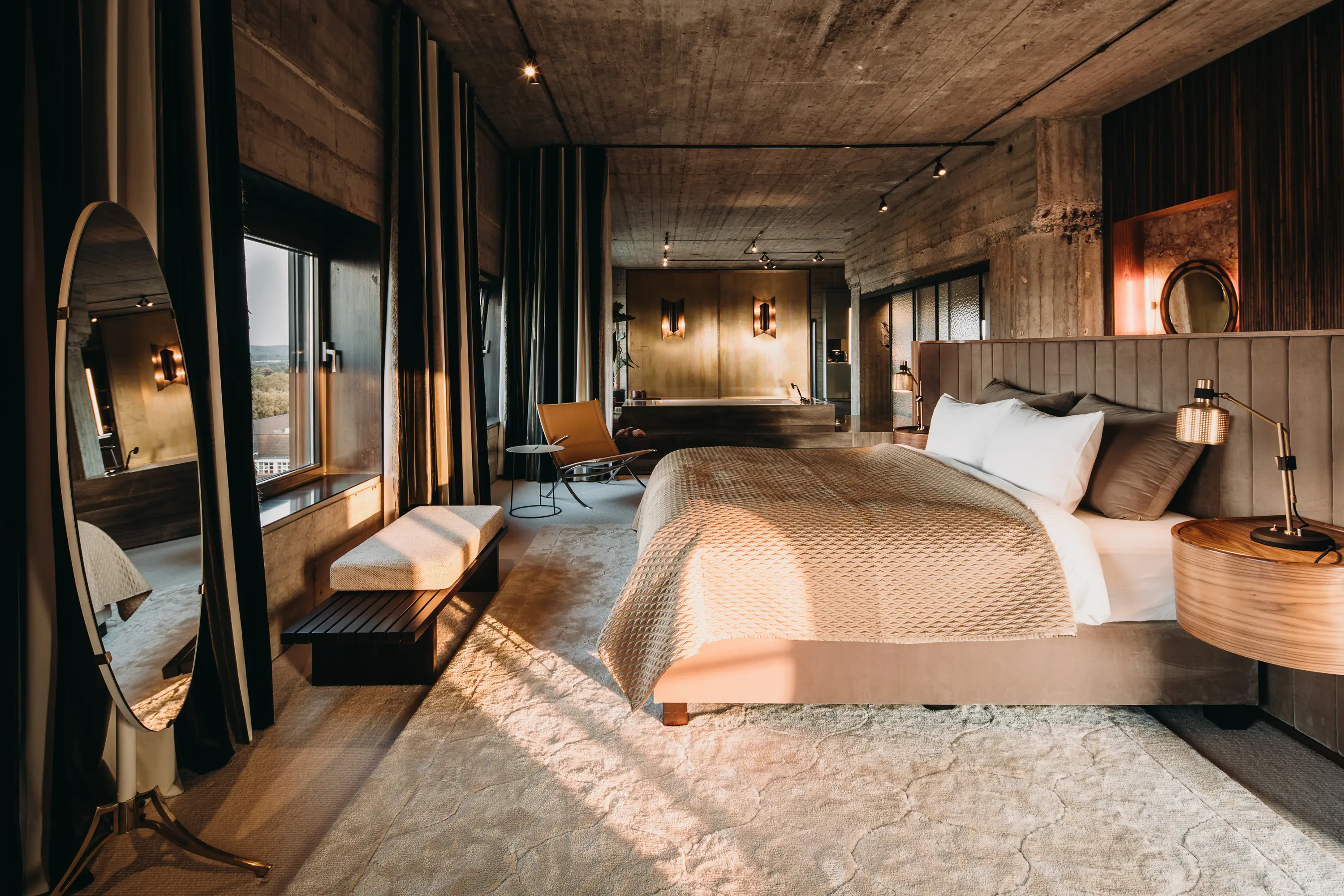 Frankly Amsterdam - Project Chasing Light | Private Residence with Chasing Light by Nicemakers