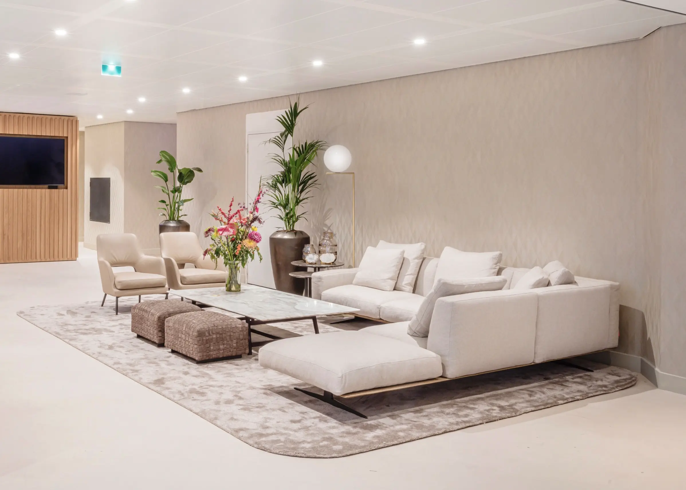 Frankly Amsterdam - Project Move Slow | Amsterdam Zuidas with Move Slow by
Two O Five