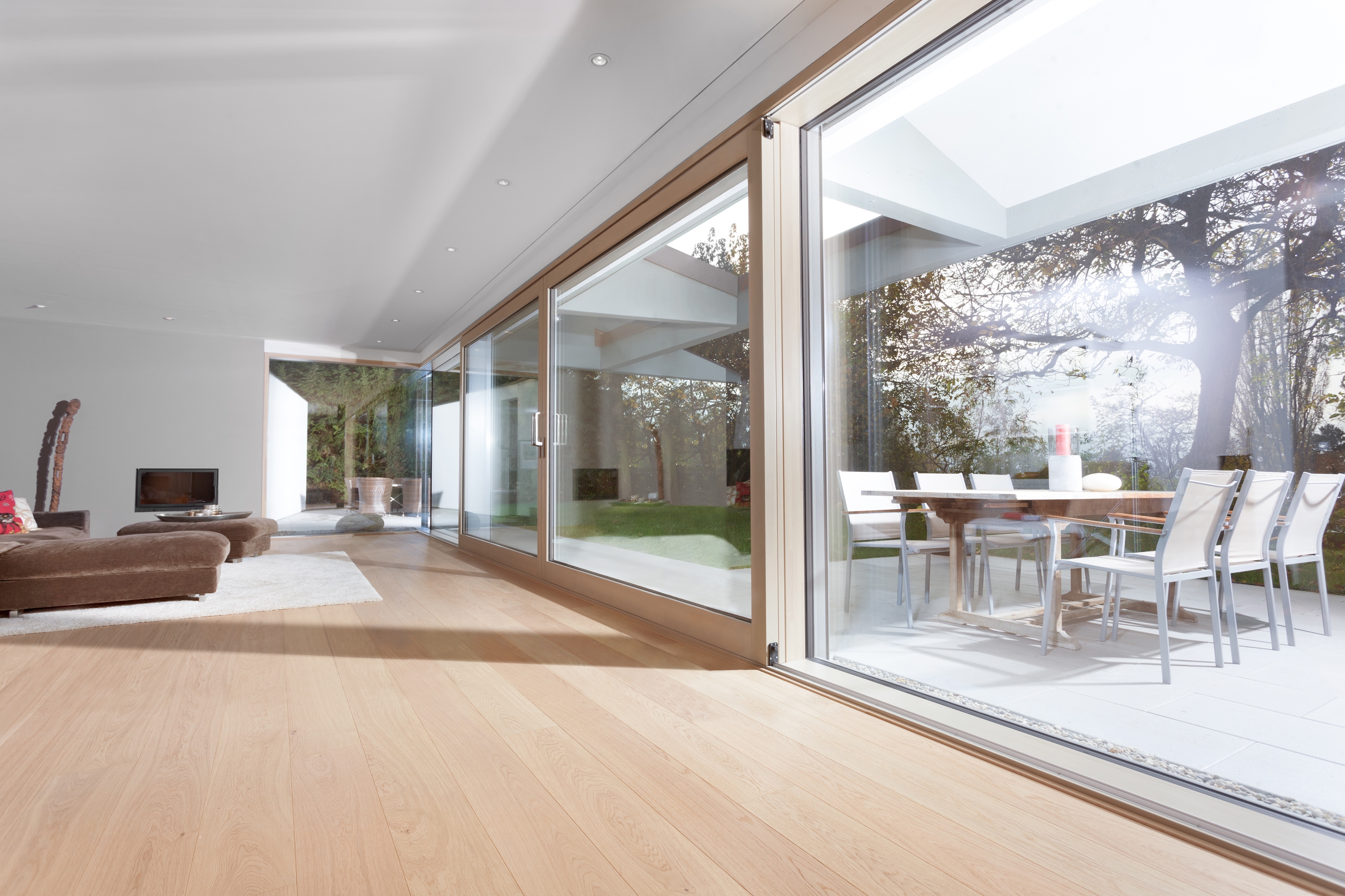Display product FineLine Facade | FineLine by Unilux from manufacturer Unilux
