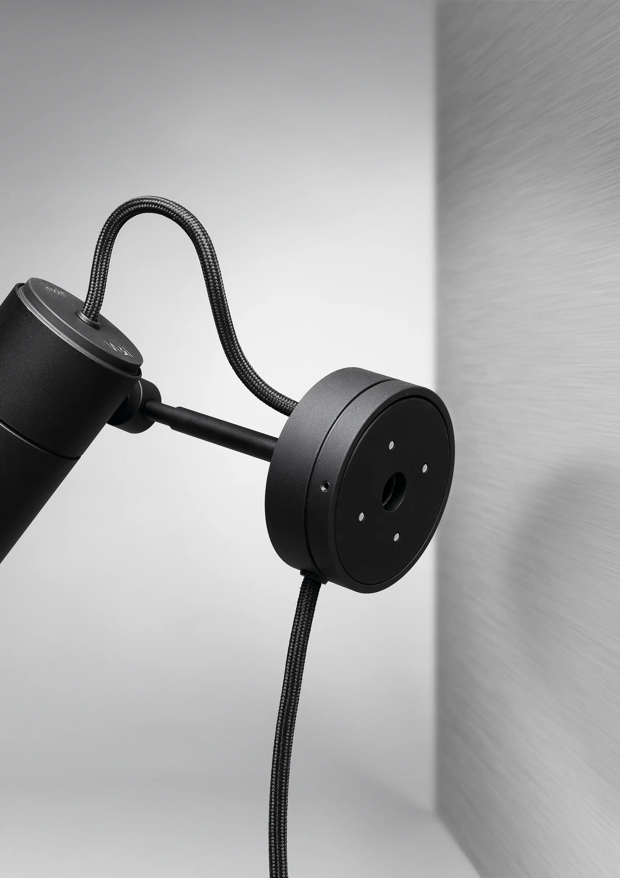 Insolit - Focus Line Magnet