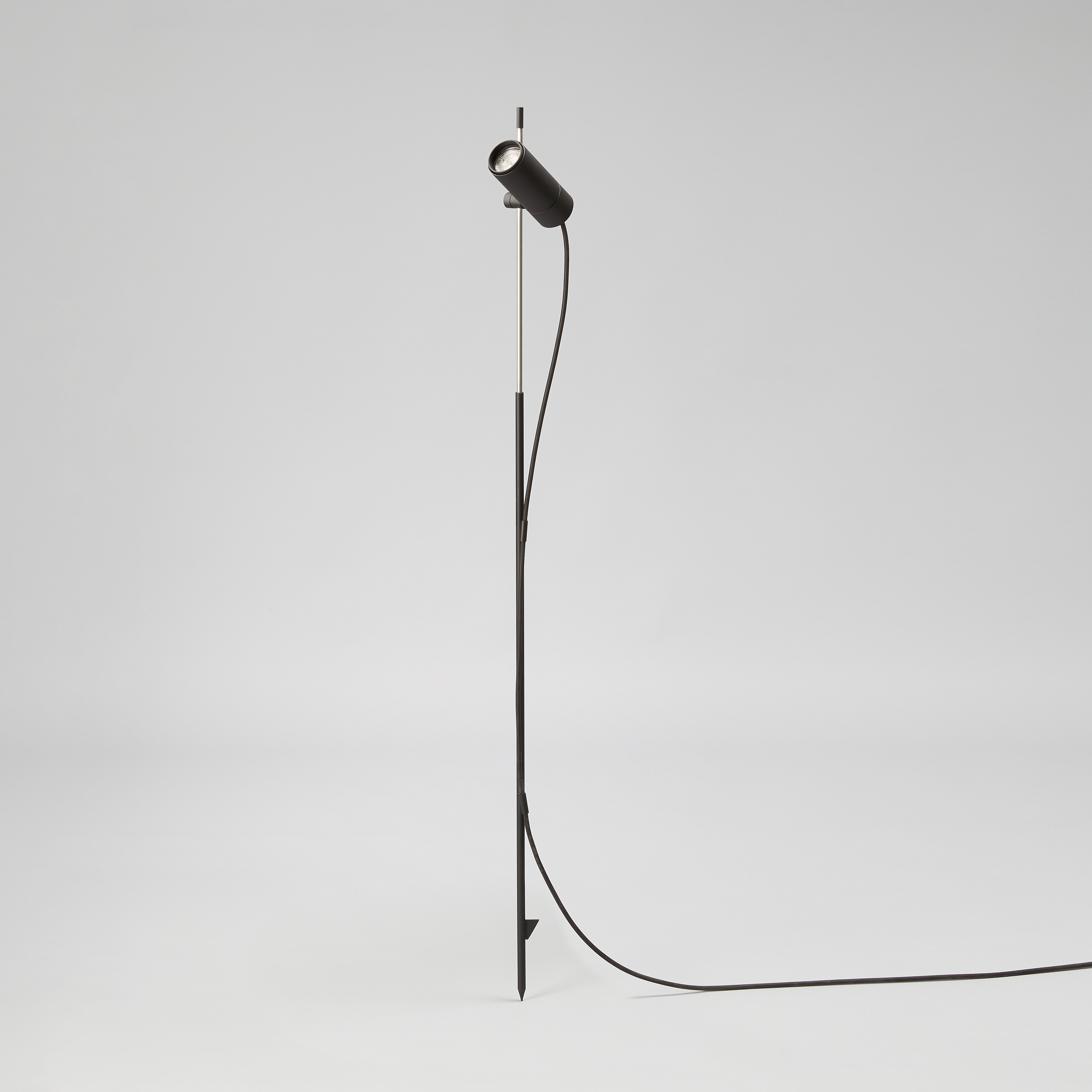 Mostra il prodotto Focus Line Spike Floor / Double del produttore Insolit
