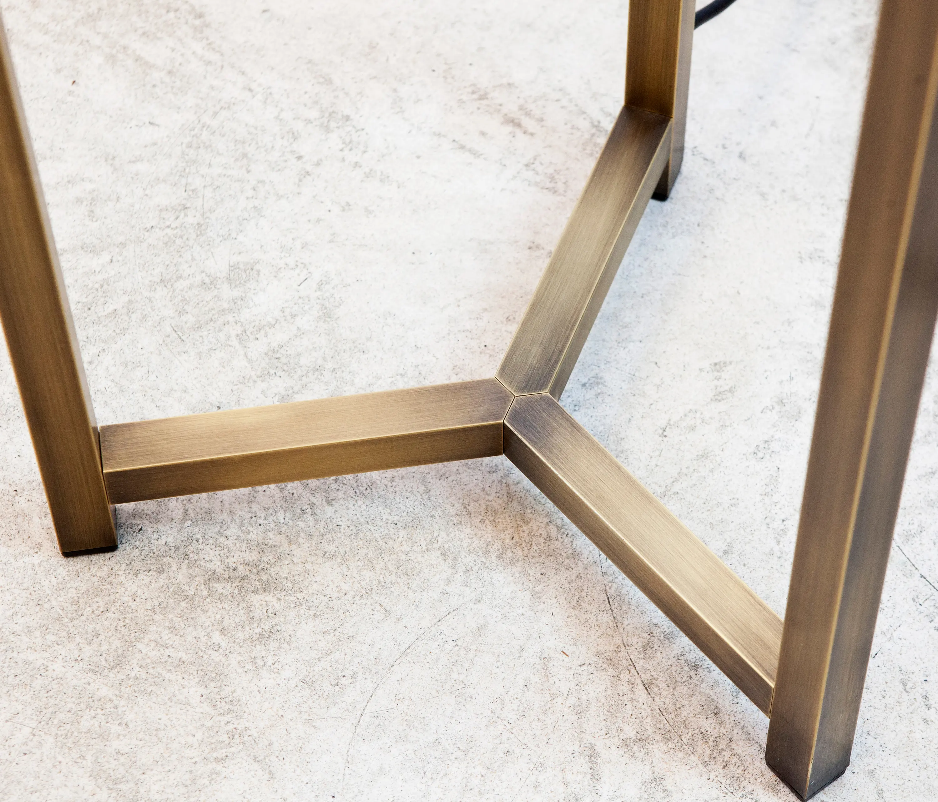 Craftvoll - Standing Lamp WCM9 | The Tría