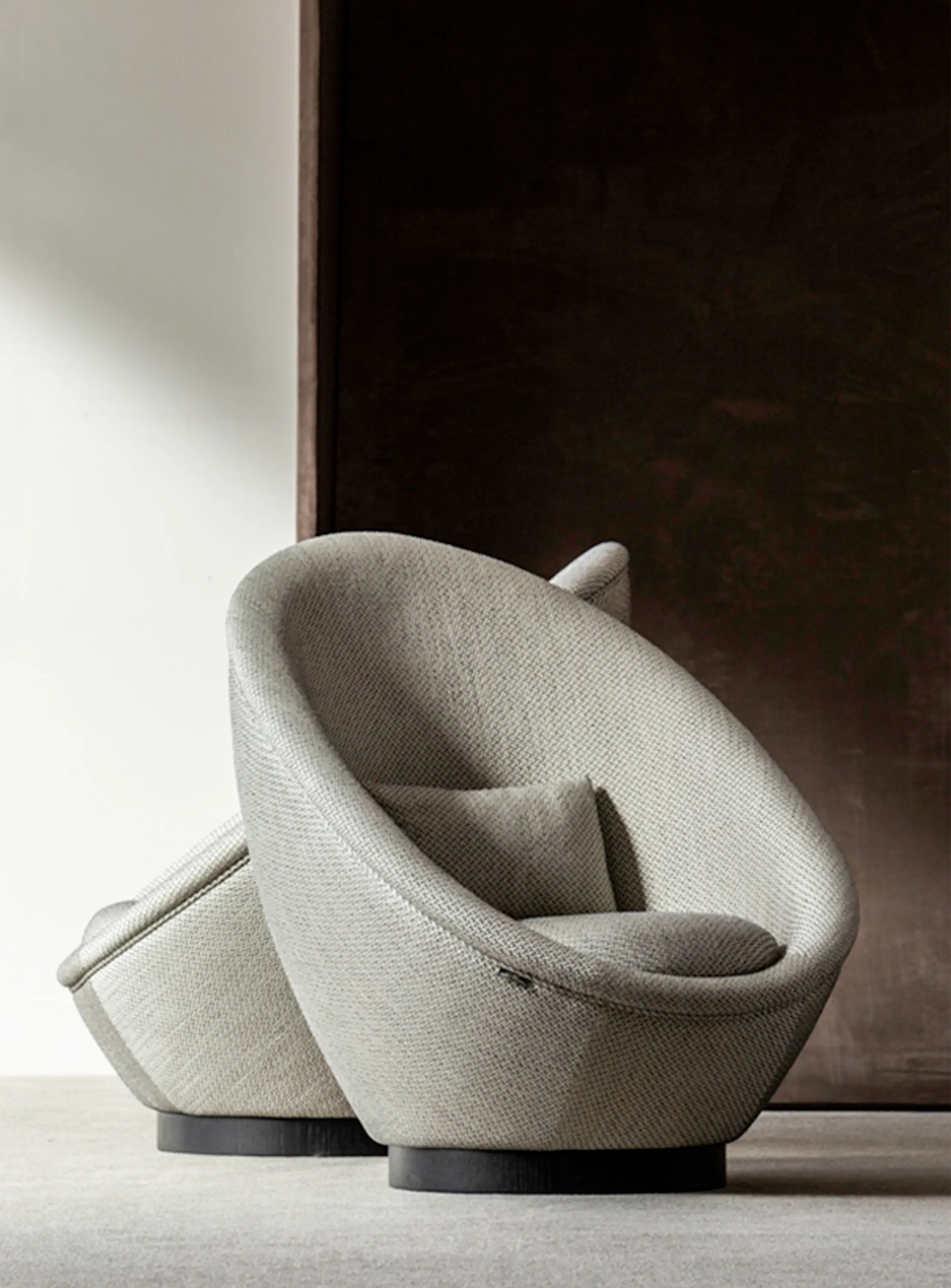 Hamilton Conte - Aggi | Brass Base Armchair