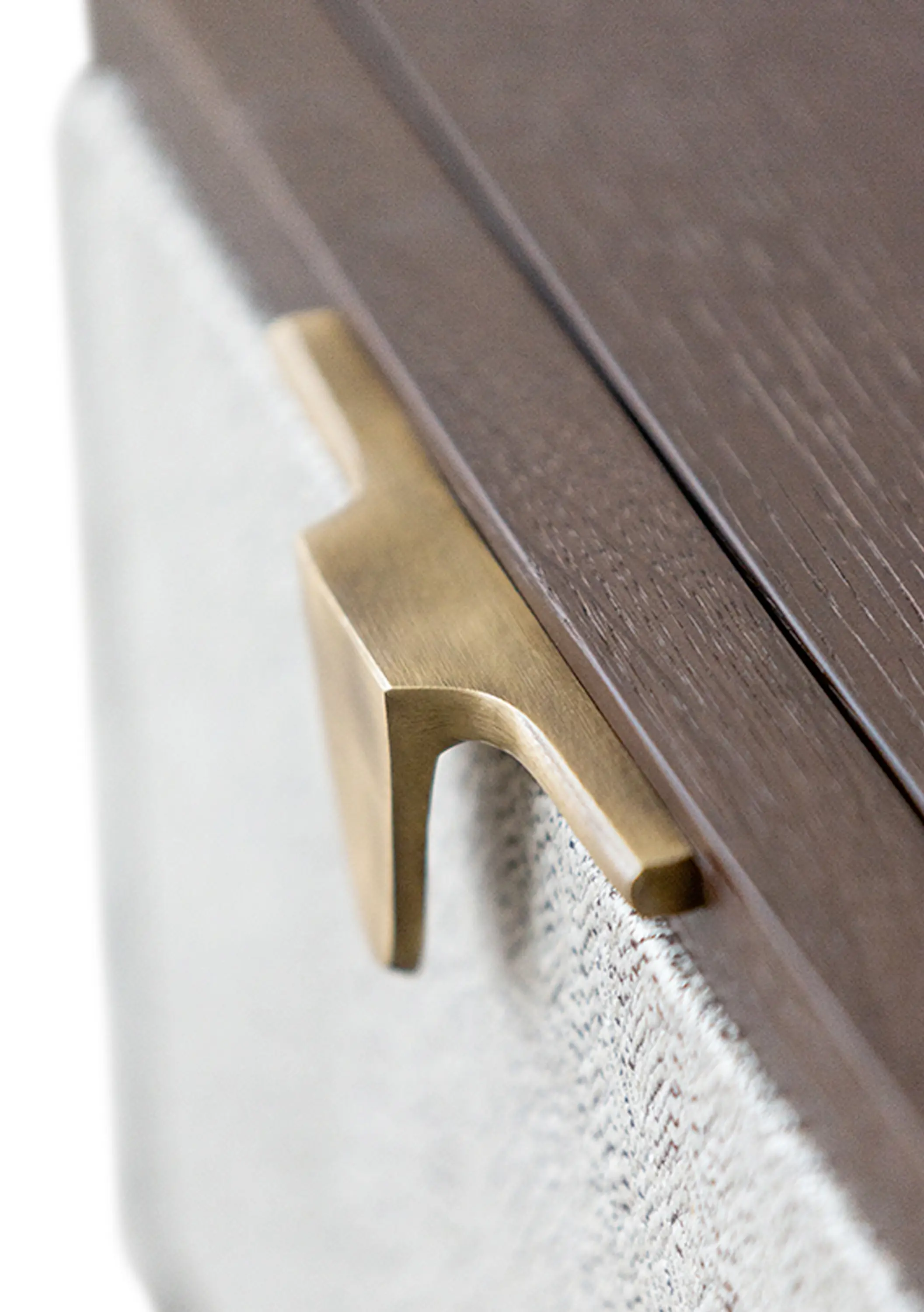 Hamilton Conte - Manolo | Sideboard HC Fabrics Doors