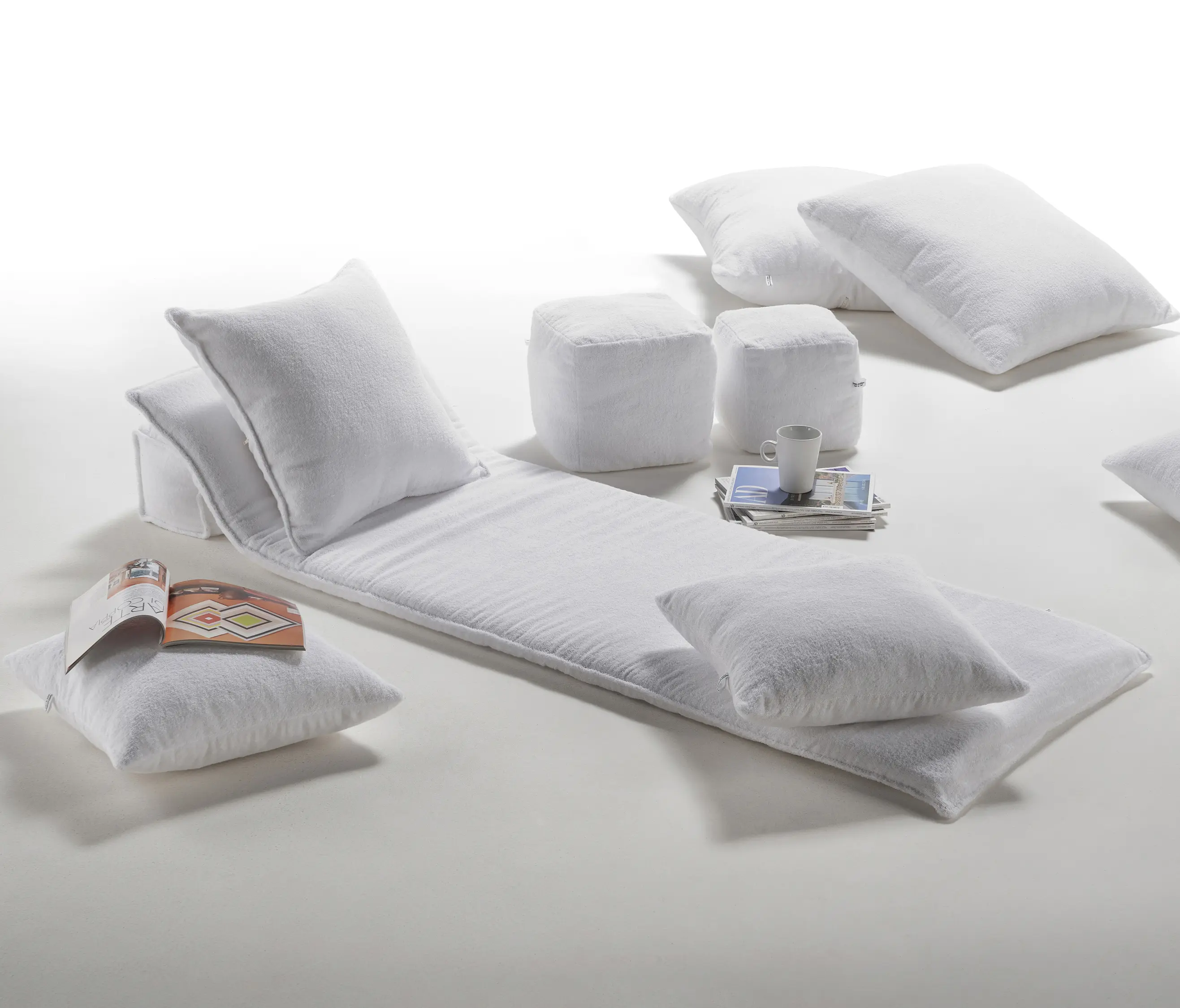 Filippo Ghezzani - Playa Set di due cuscini outdoor cubo white