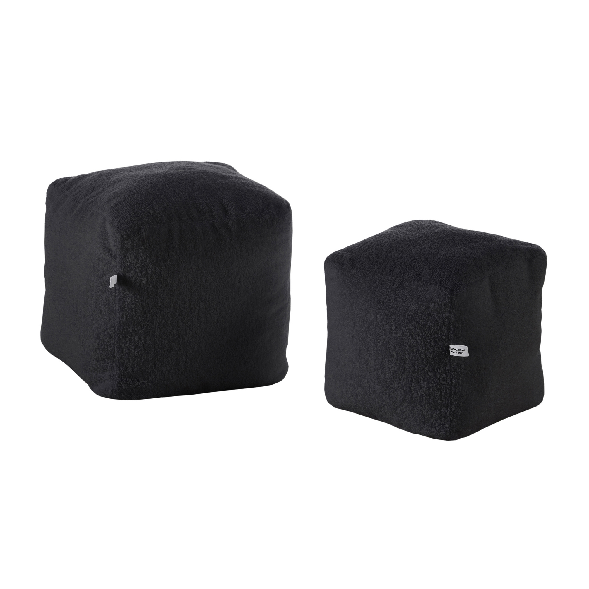 Afficher le produit Playa Set di due cuscini outdoor cubo nero du fabricant Filippo Ghezzani
