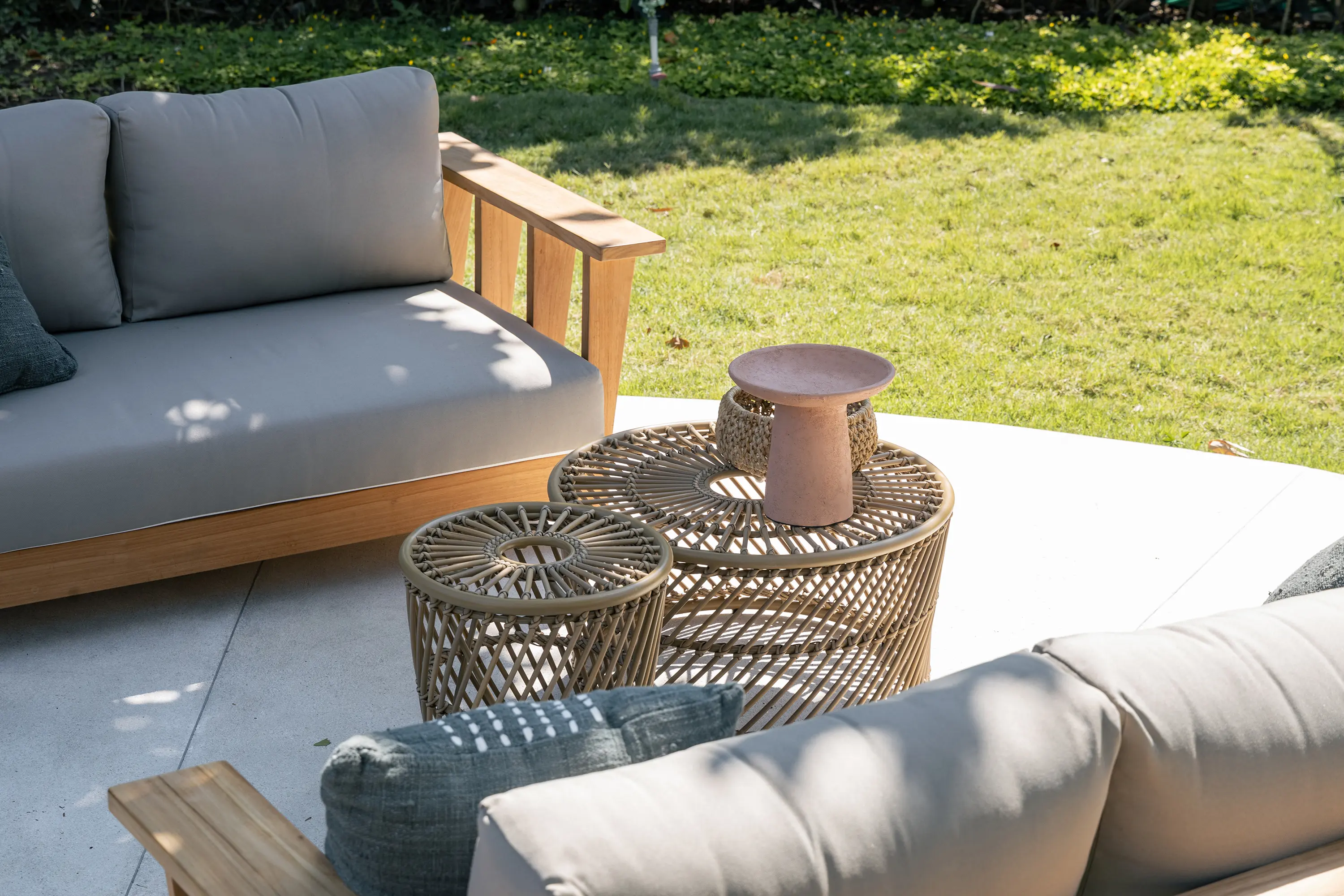 cbdesign - Santorini Round Side Table Small
