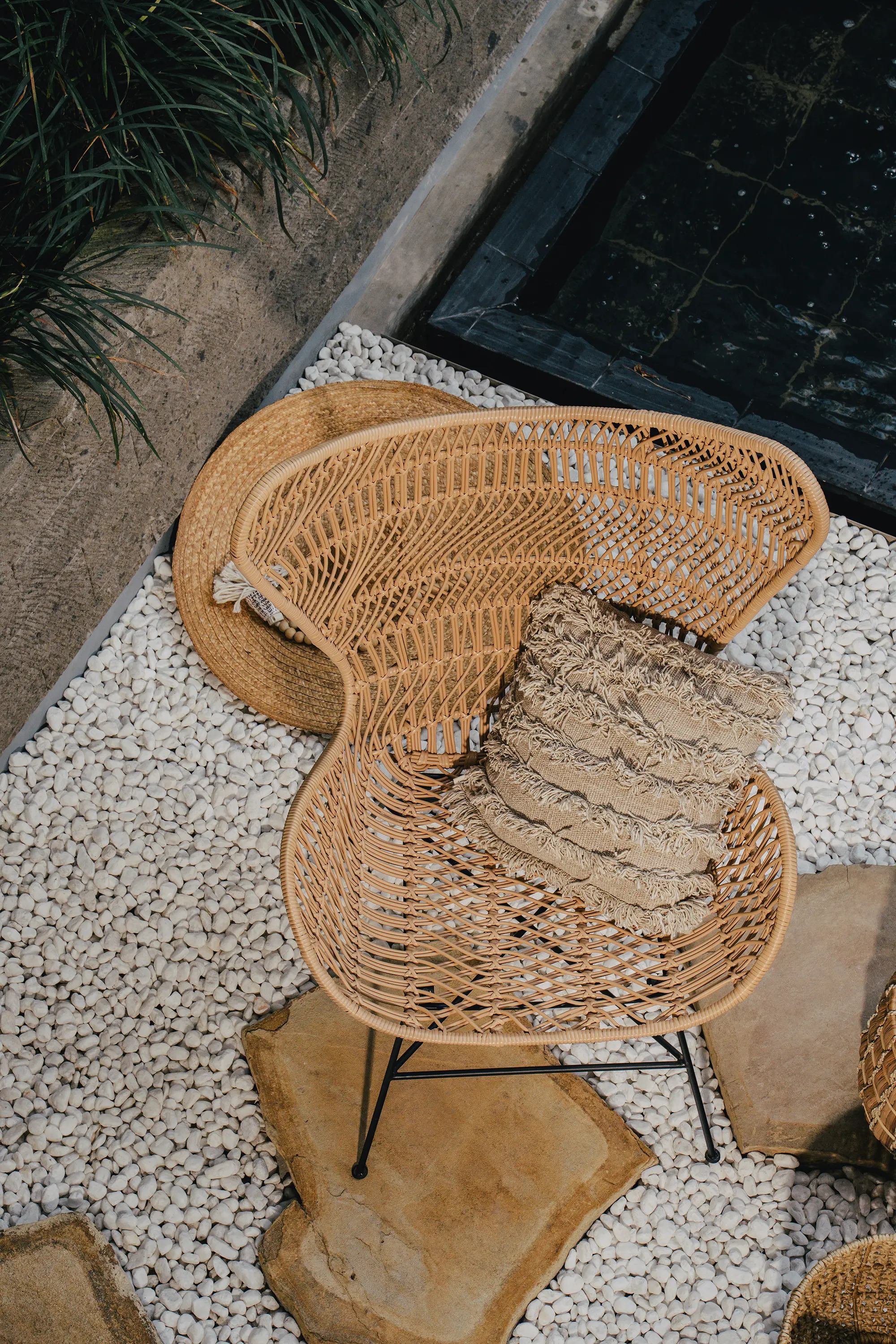 cbdesign - Elga Lounge Chair