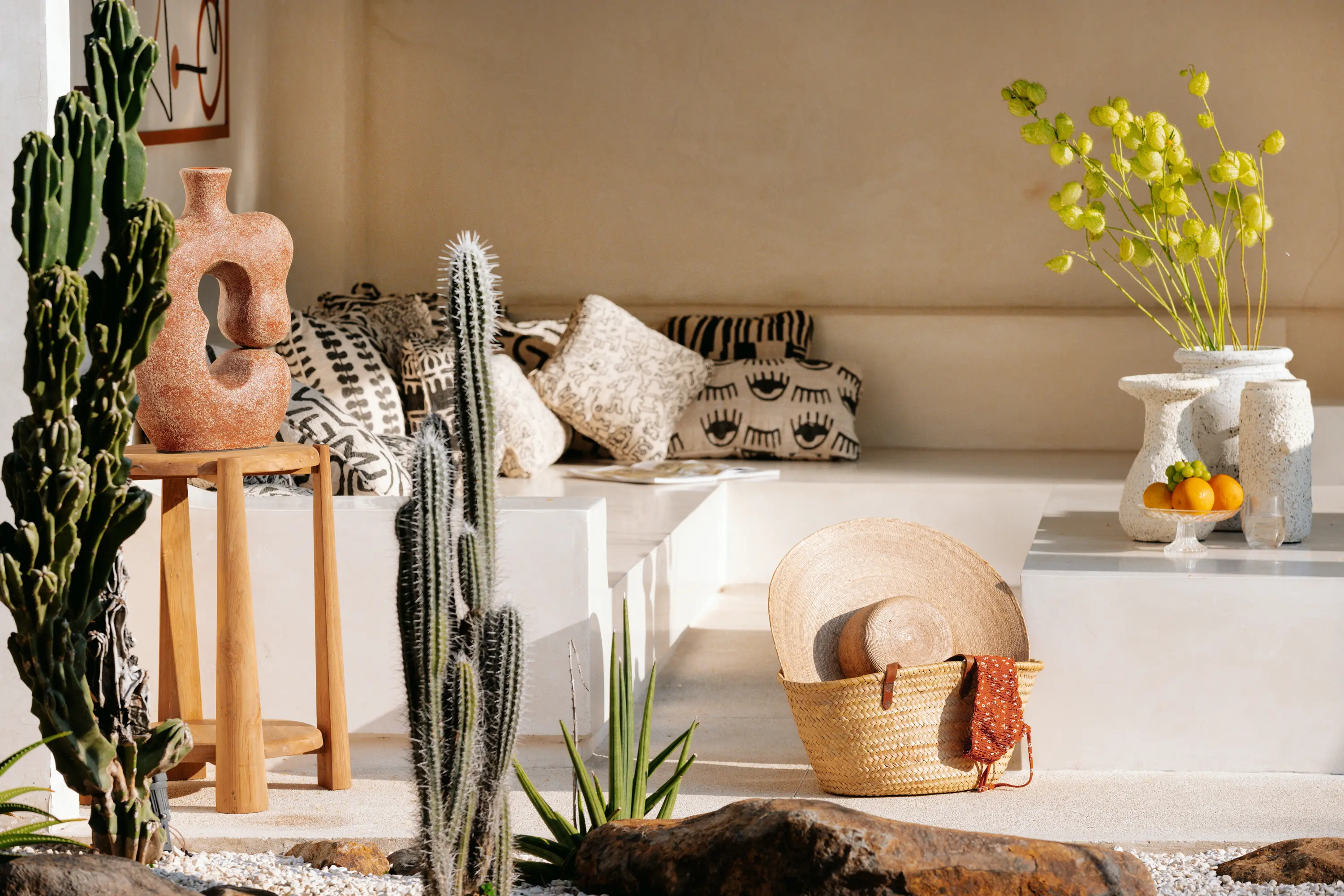 cbdesign - Moires Side Table D45