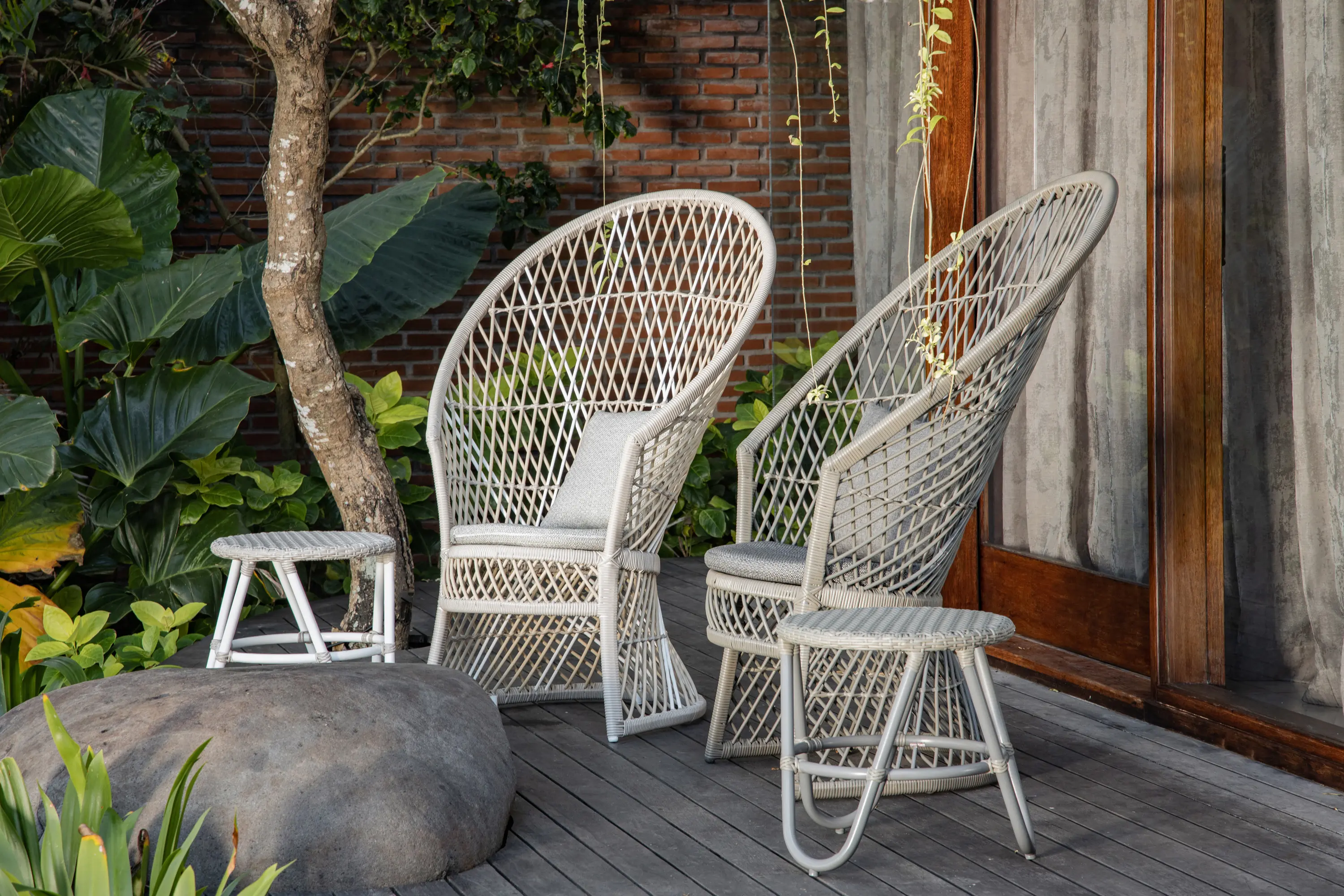 cbdesign - Raissa Stool