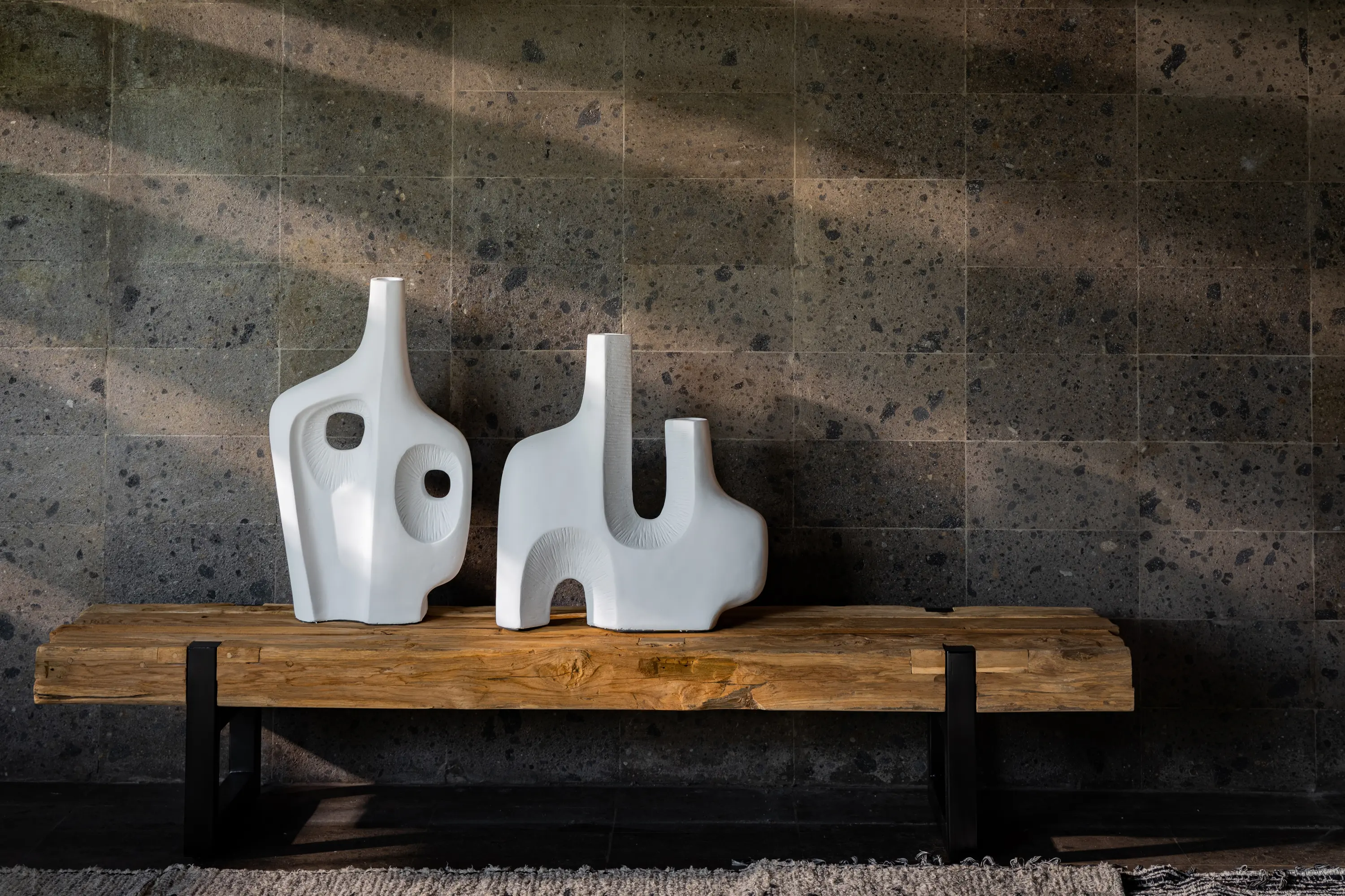 cbdesign - Sauvage Audio Table