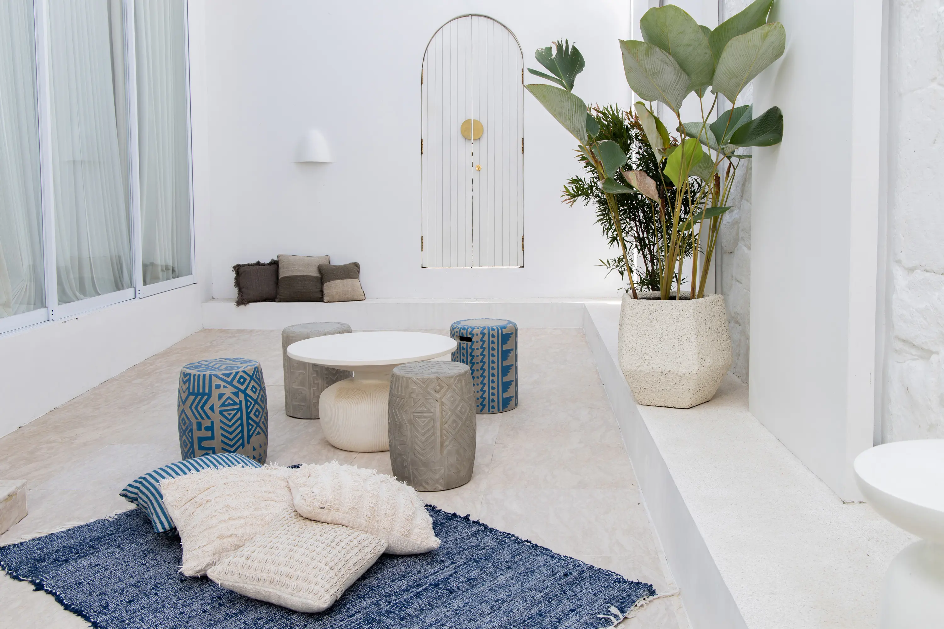 cbdesign - Space Primitive Stool 1