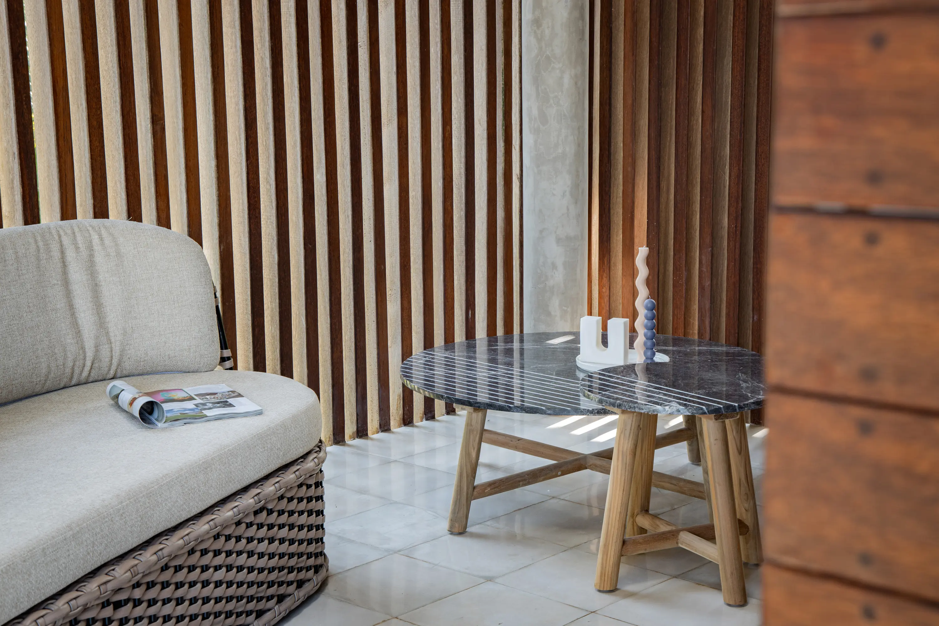 cbdesign - Ubud Stripes Coffee Table D45 Marble Top