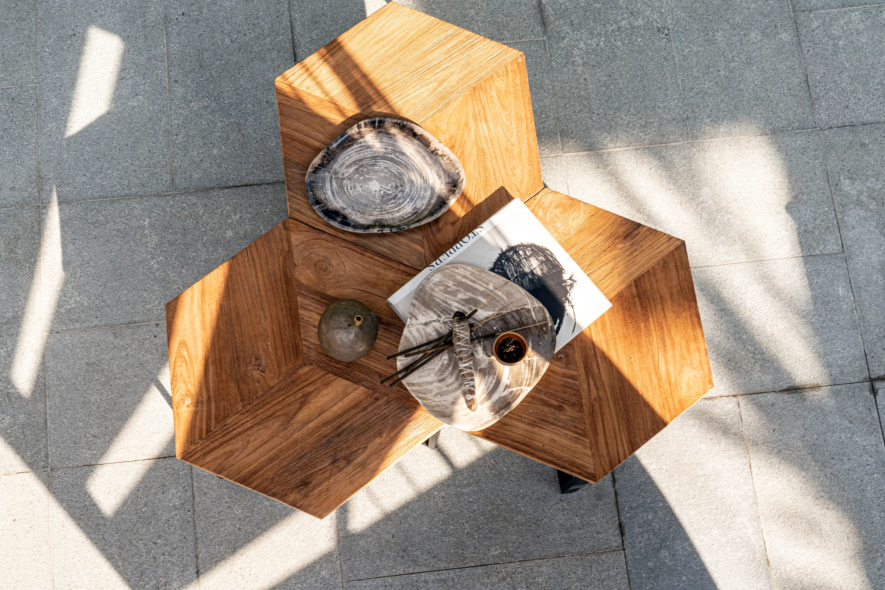 cbdesign - Hexagon Coffee Table