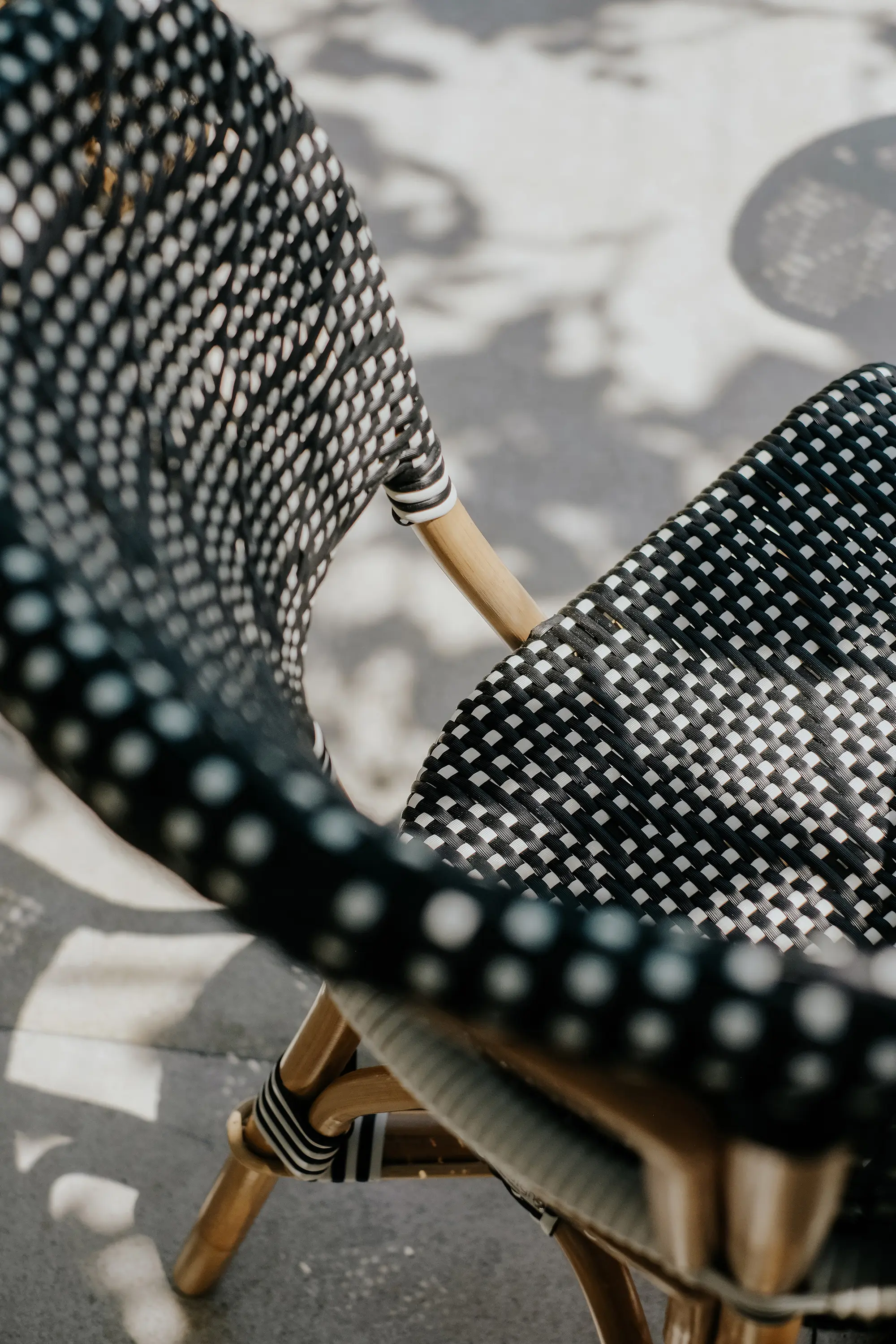 cbdesign - Wing Dining Chair