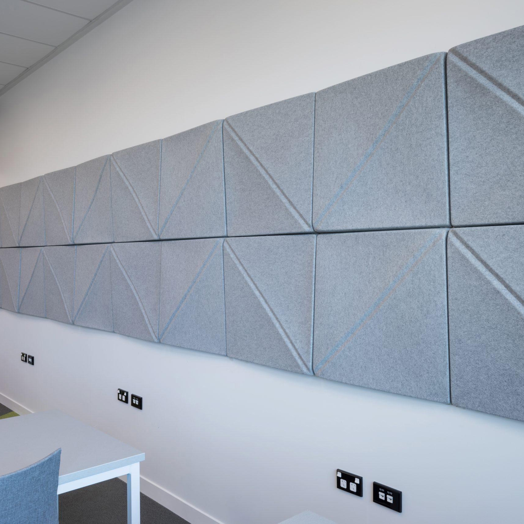 Afficher le produit Carrelage 3D - Carrelage mural moulé du fabricant Autex Acoustics