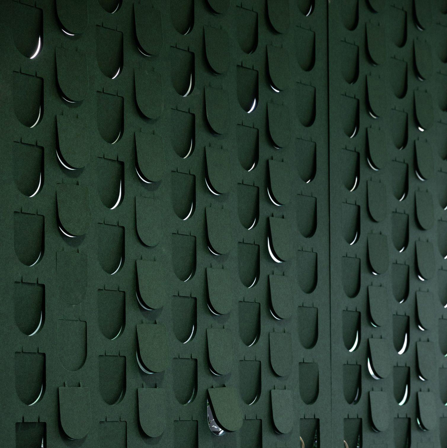 Mostra il prodotto Cascade™ - Paraventi sospesi del produttore Autex Acoustics