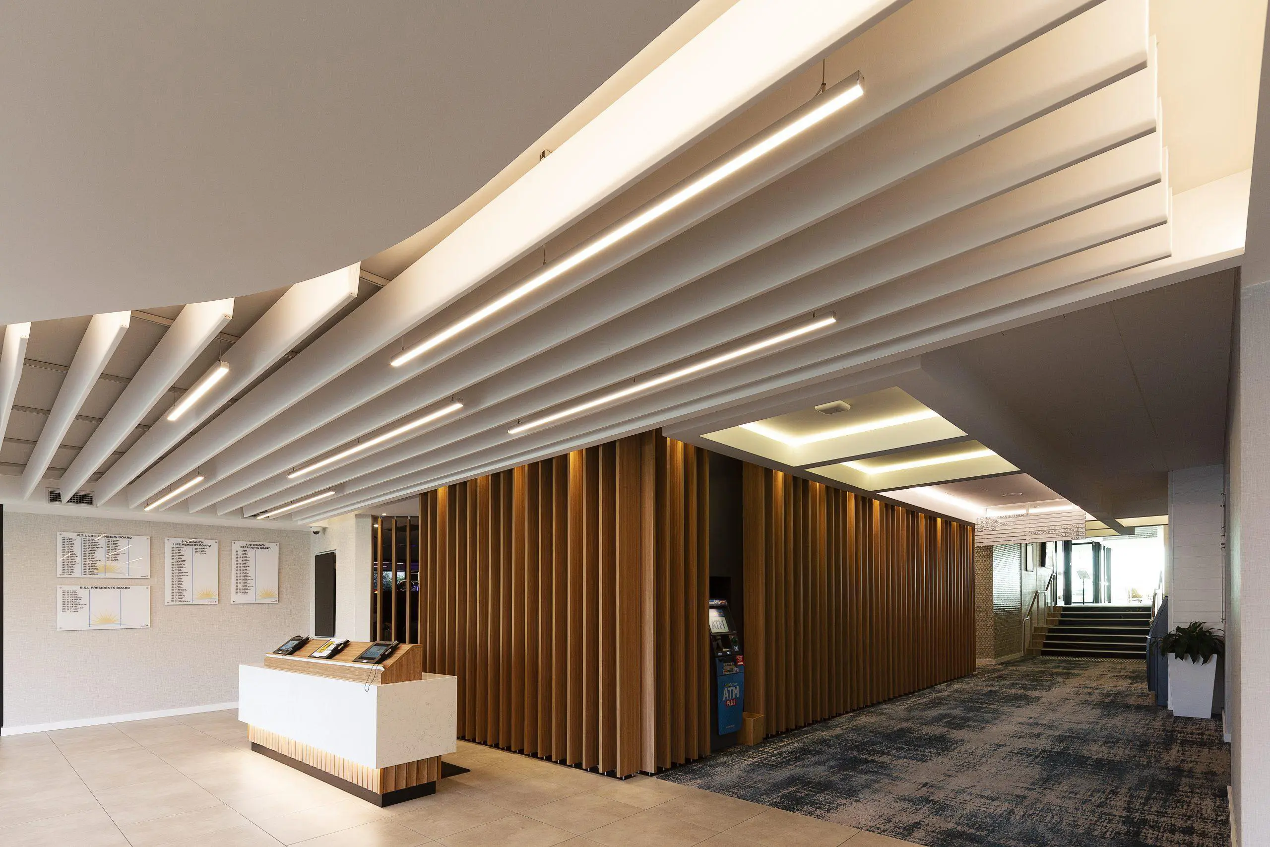 Autex Acoustics - Frontier™ - Sistema acústico de techo y pared
