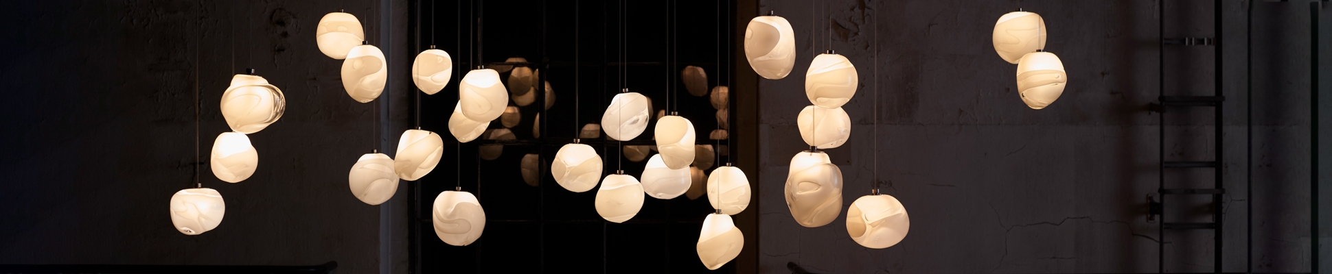 Discover the world of manufacturer ANALOG