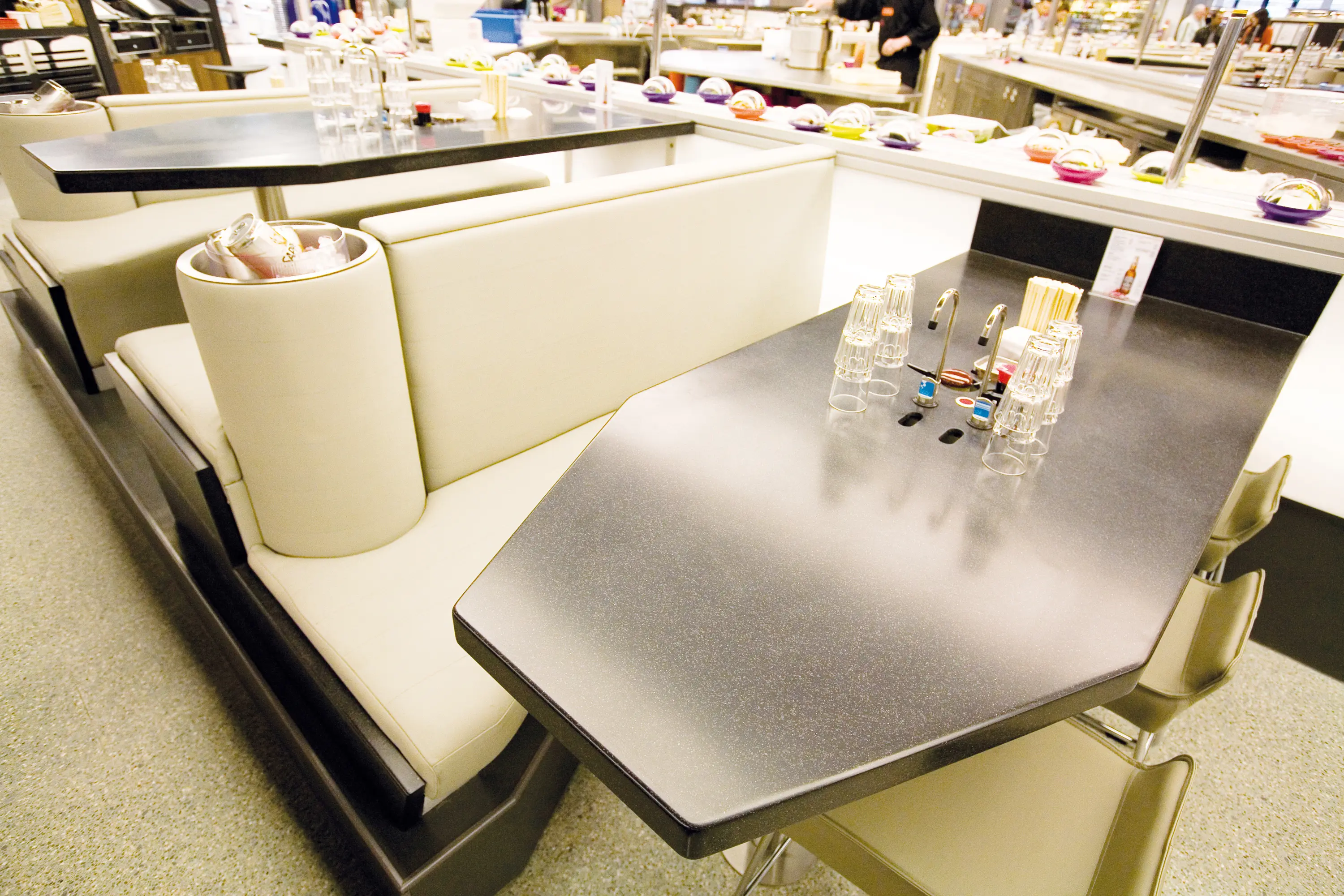 Staron® - STARON® Table