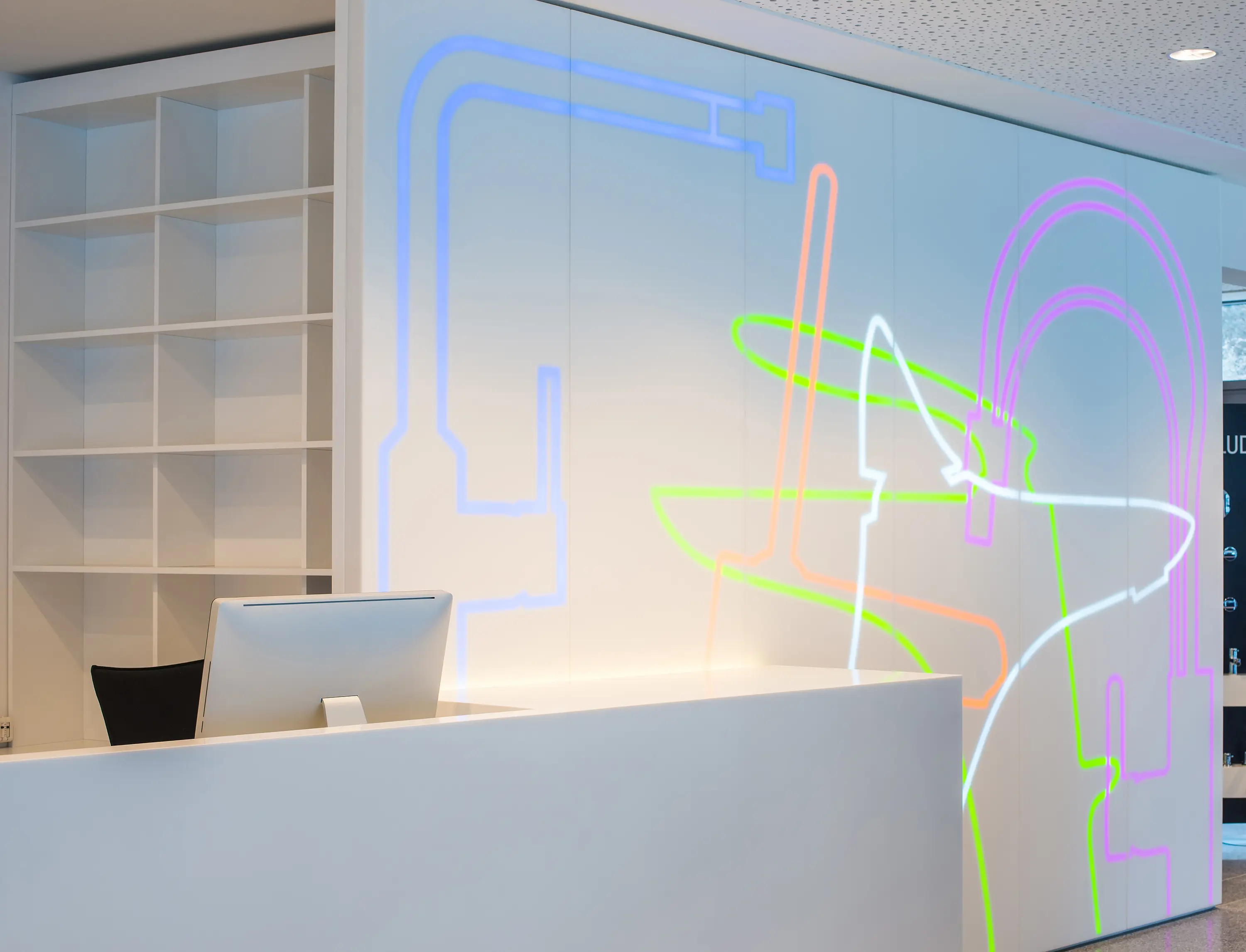 Staron® - Solid Dazzling White