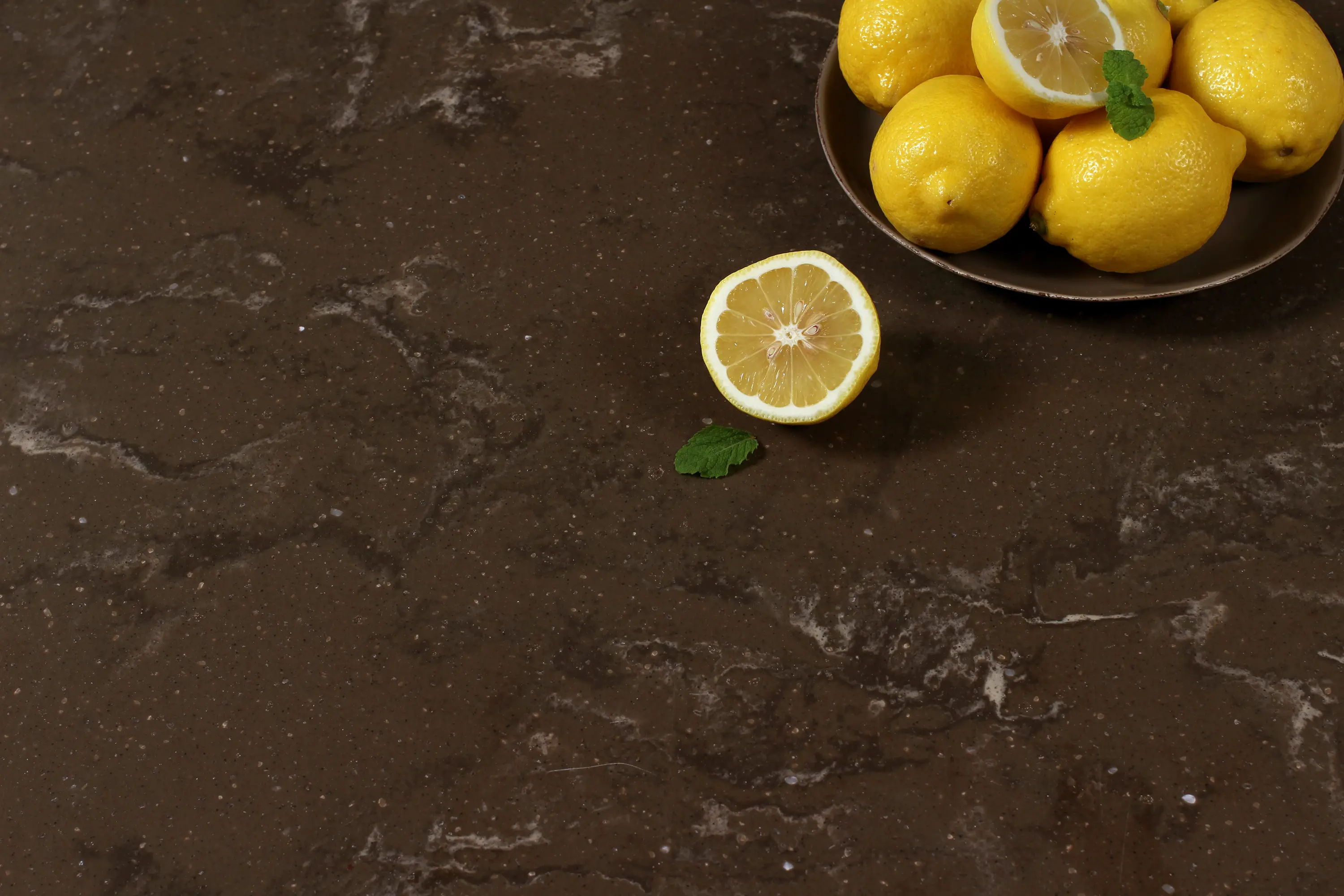 Staron® - Supreme Loam