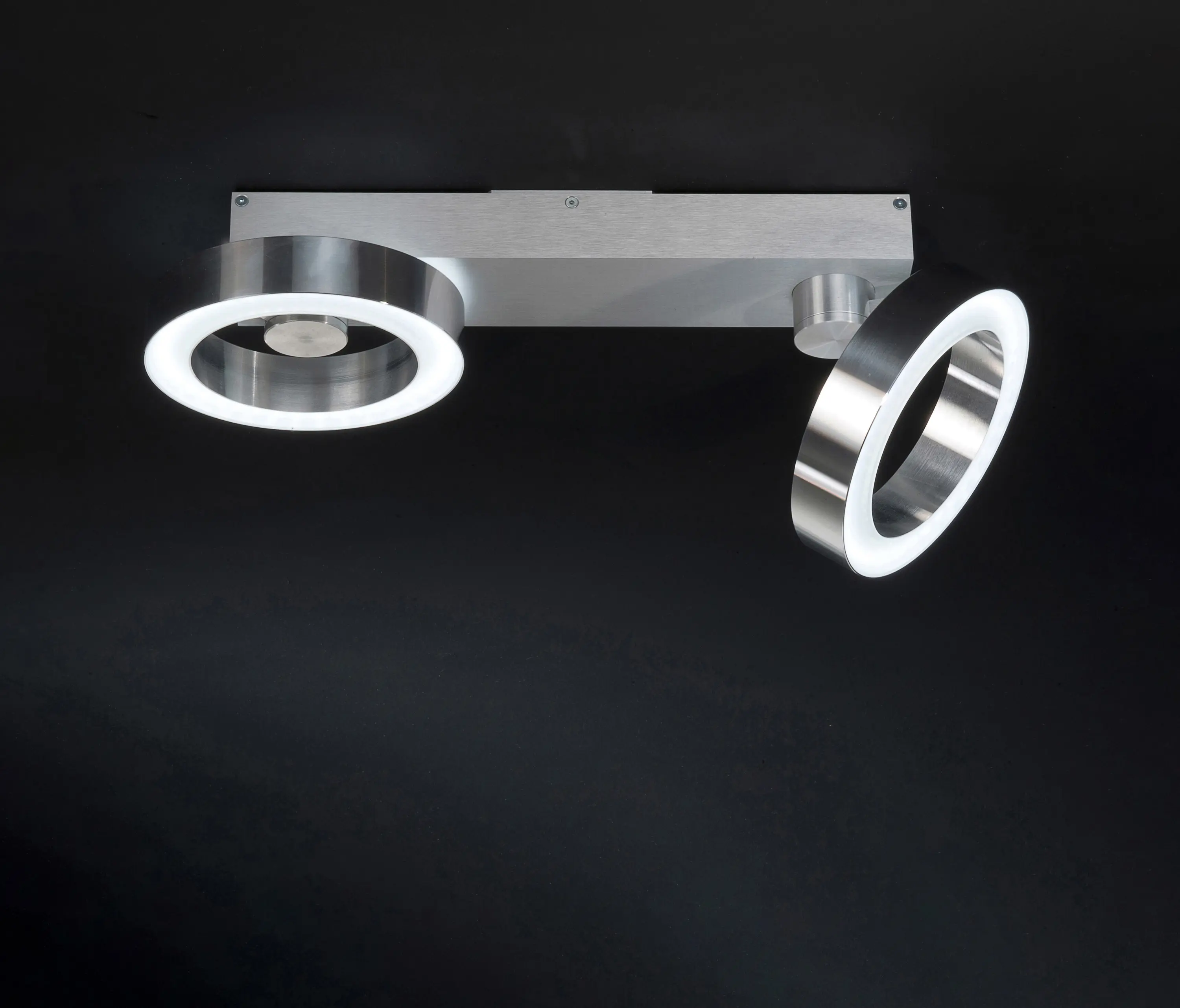 Klaus Sigllicht - Tisua Line | Dominua II