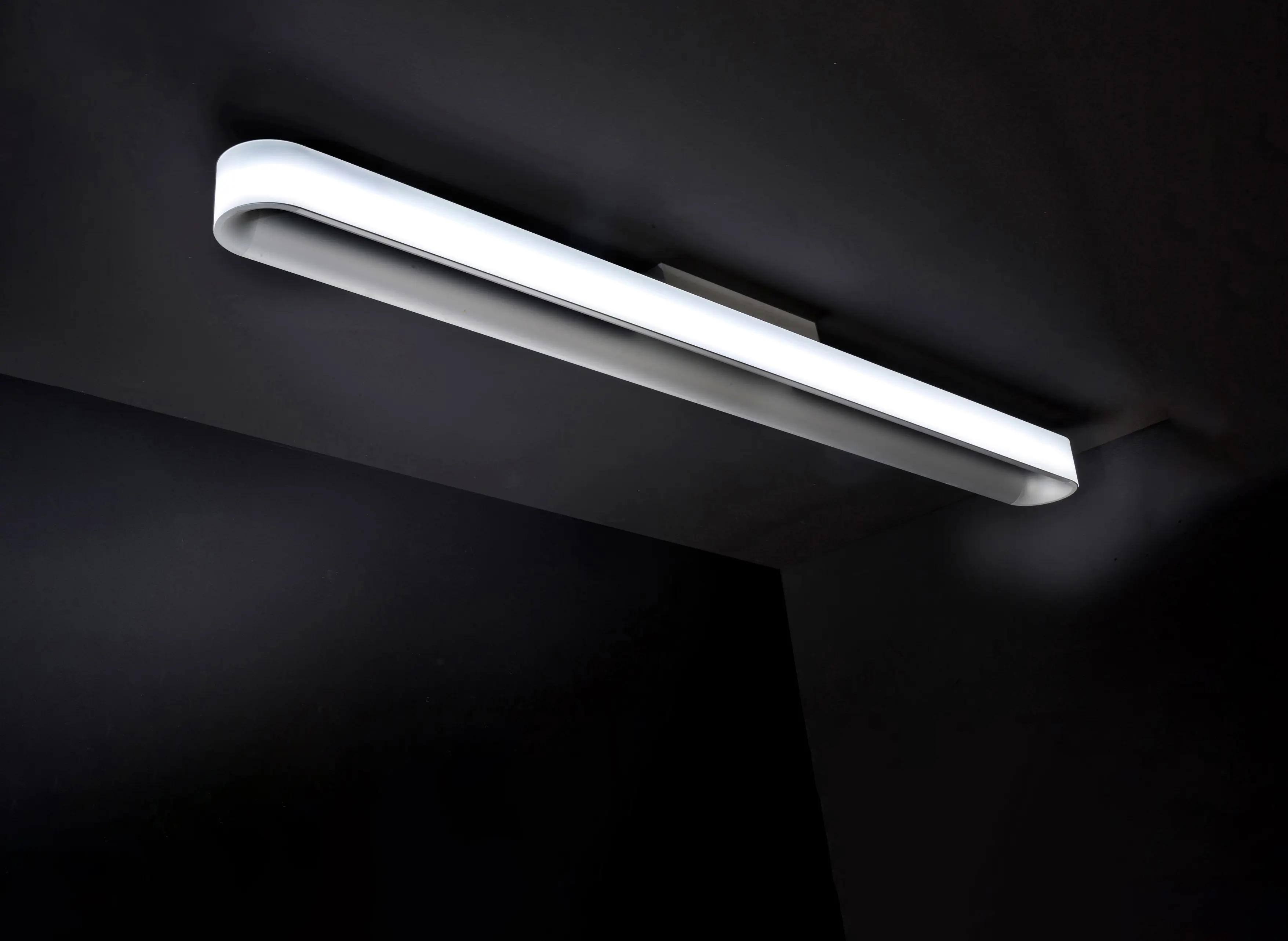 Klaus Sigllicht - Loop Line | Loop W 1200 white light