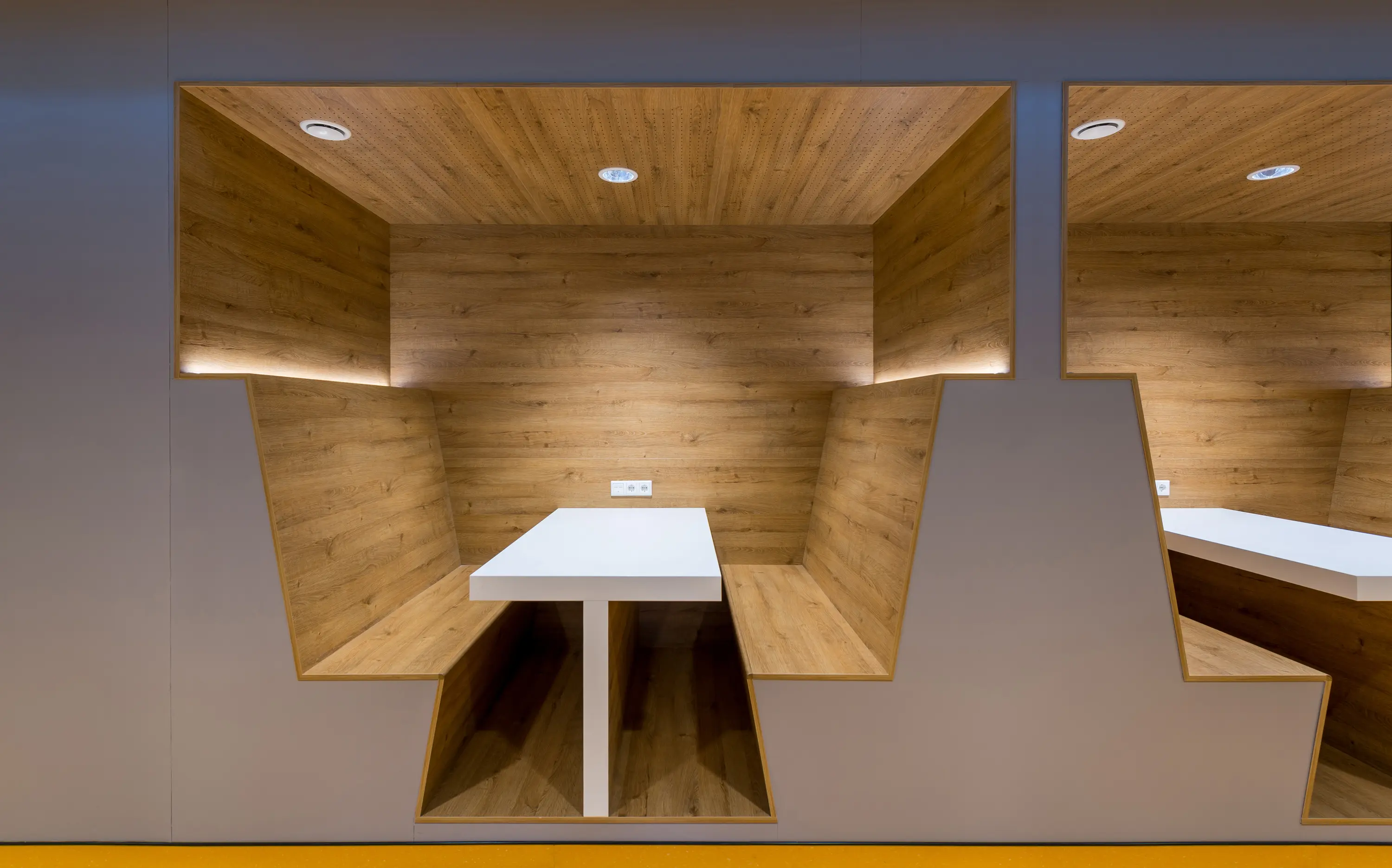 UNILIN Division Panels - Everest Oak