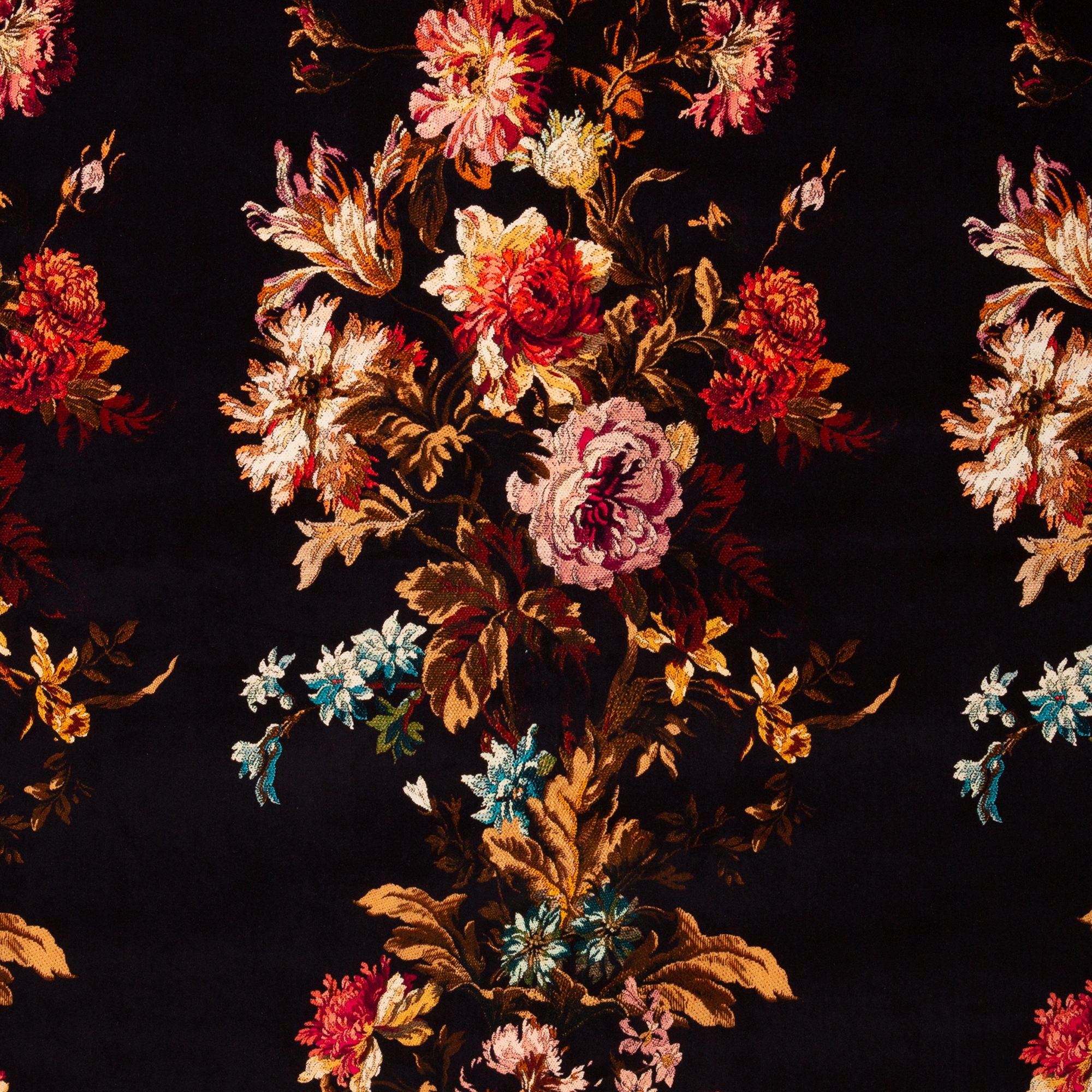 Display product ROSETTA GARLAND Velvet - Noir from manufacturer House of Hackney