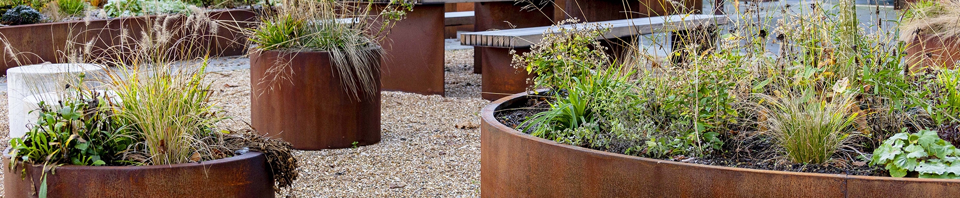 Discover the world of manufacturer FURNS