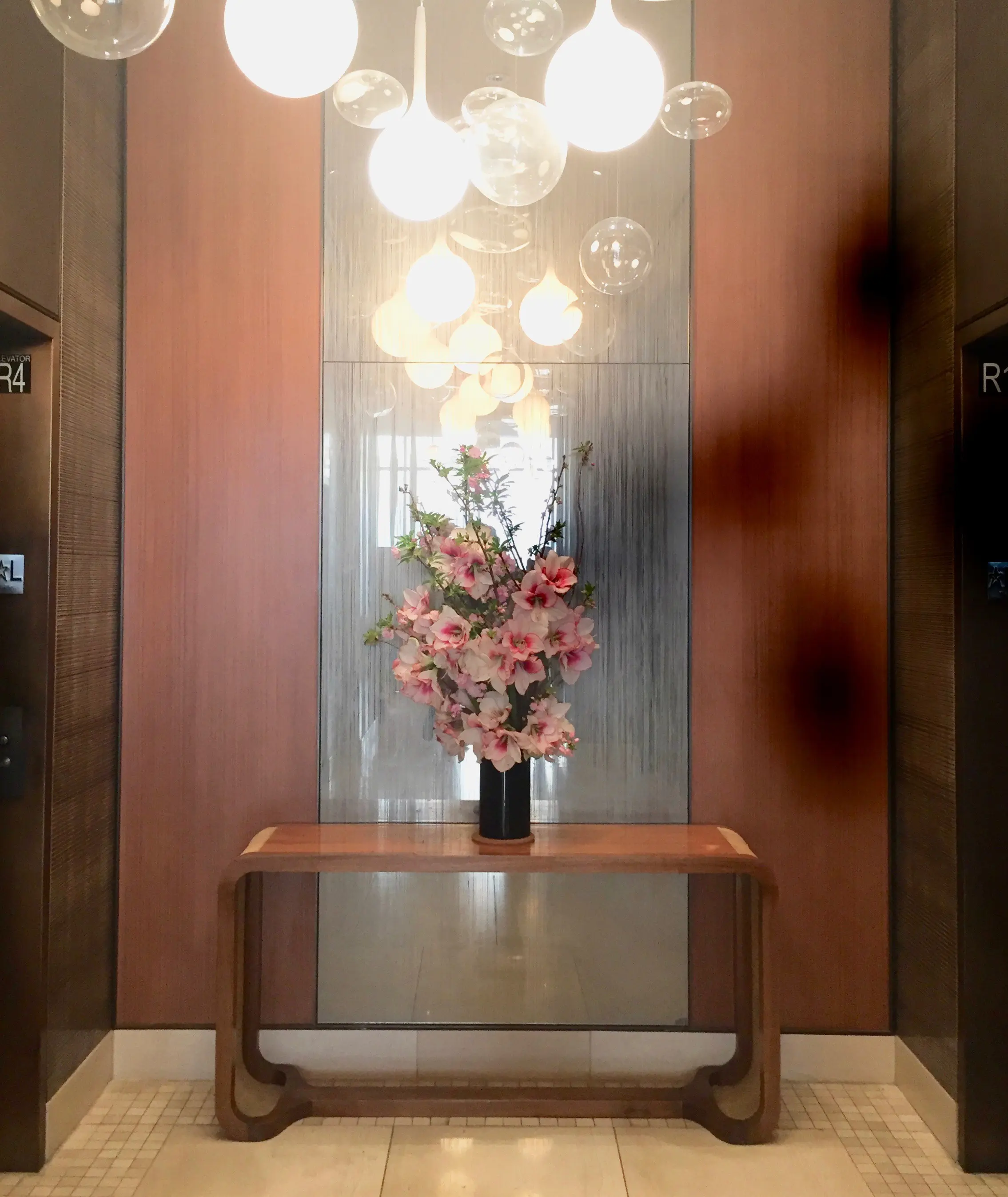 Costantini - Gianni Table