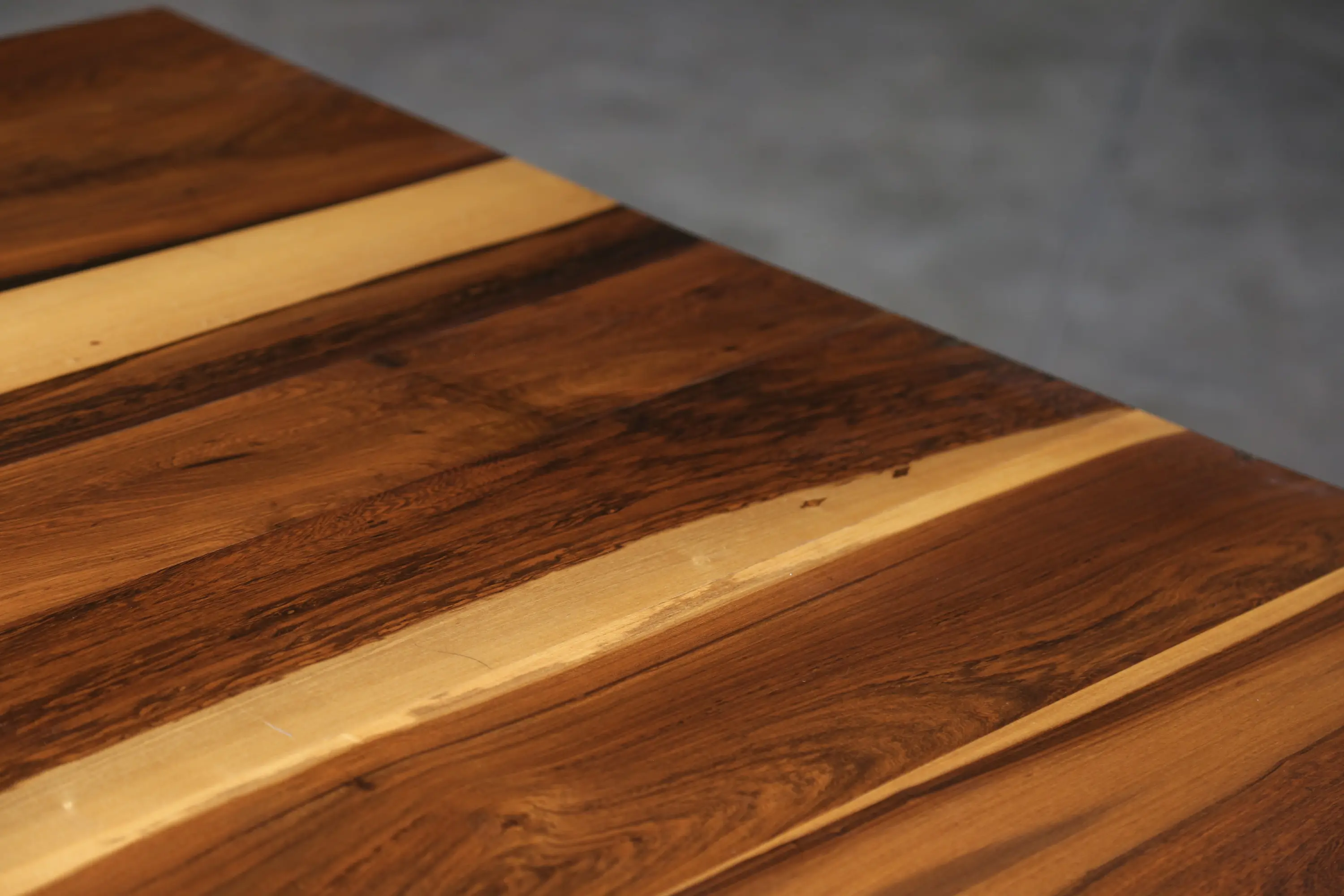 Costantini - Luca Table