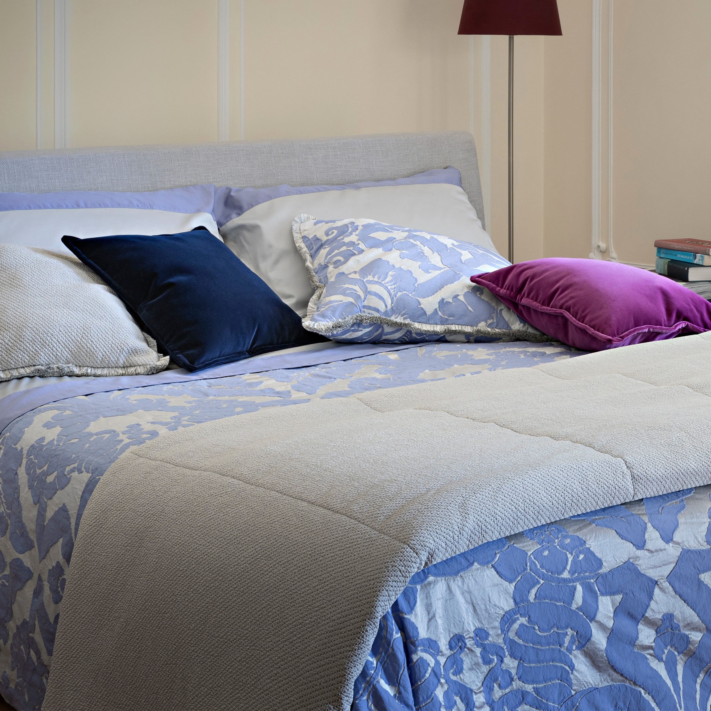 Produkt Tivoli Damask quilted bedspread Silk and cotton des Herstellers Mastro Raphael anzeigen